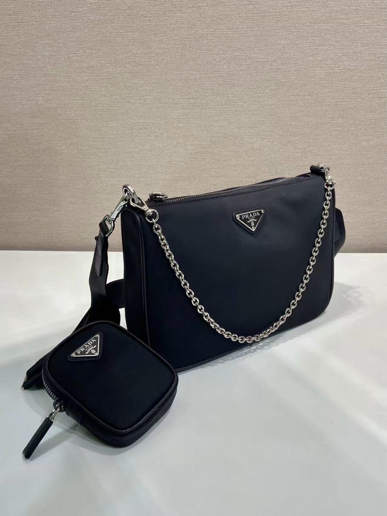 普拉达 PRADA Saffiano 多功能可拆卸肩带三合一 尼龙  单肩包  黑色F0 2VH113-064-F0002