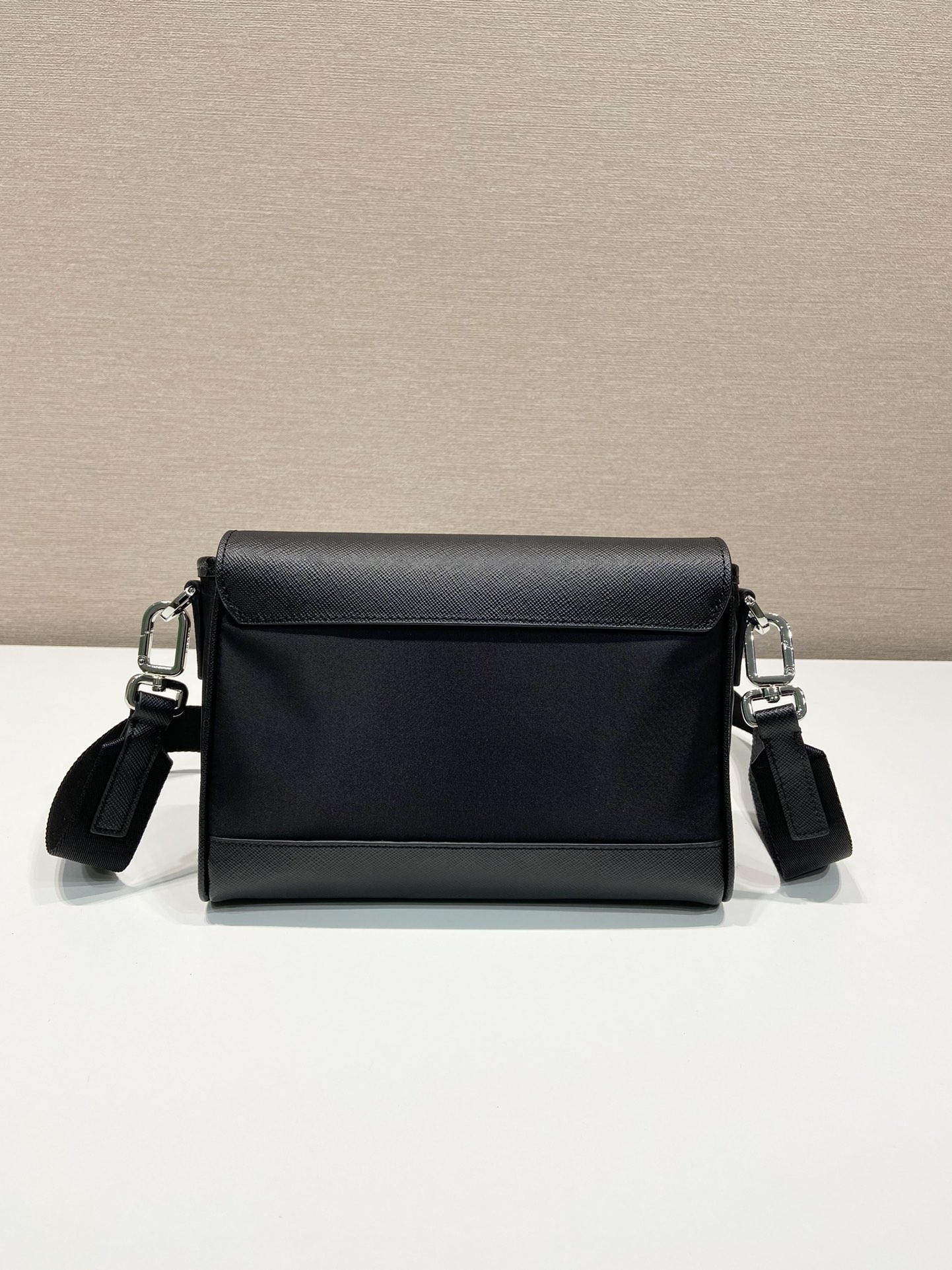 普拉达 PRADA Re-Nylon  单肩包  黑色F0 2VD053_2DMH_F0002_V_OOO