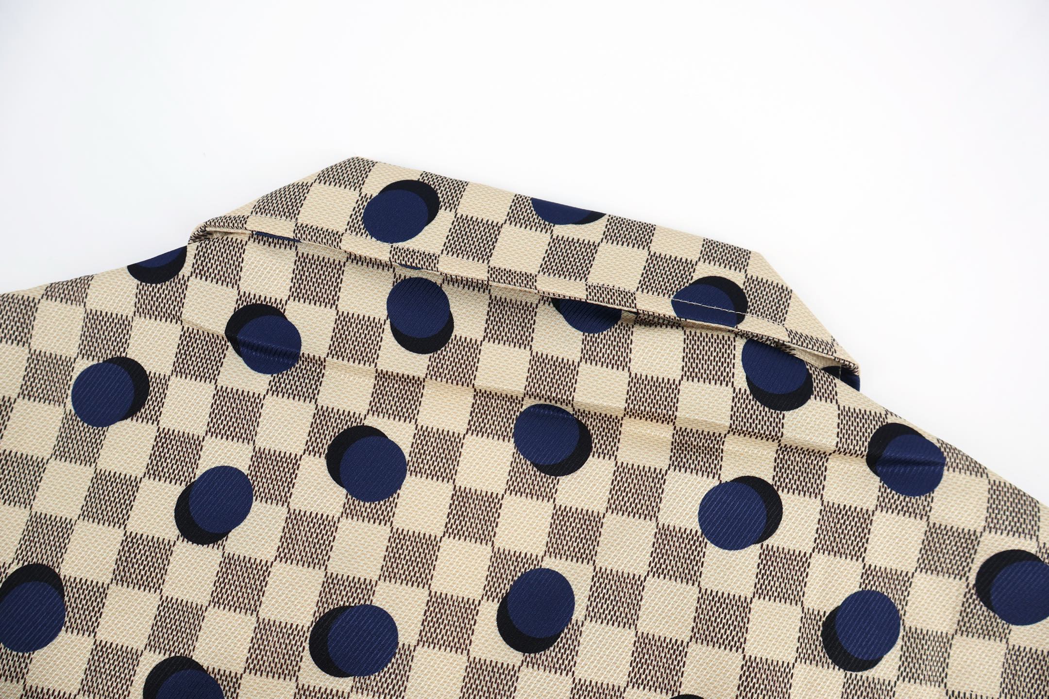 LOUIS VUITTON 路易威登 LV 波点桑蚕丝短袖衬衫 短袖 外套 夏款 米白色 B0  