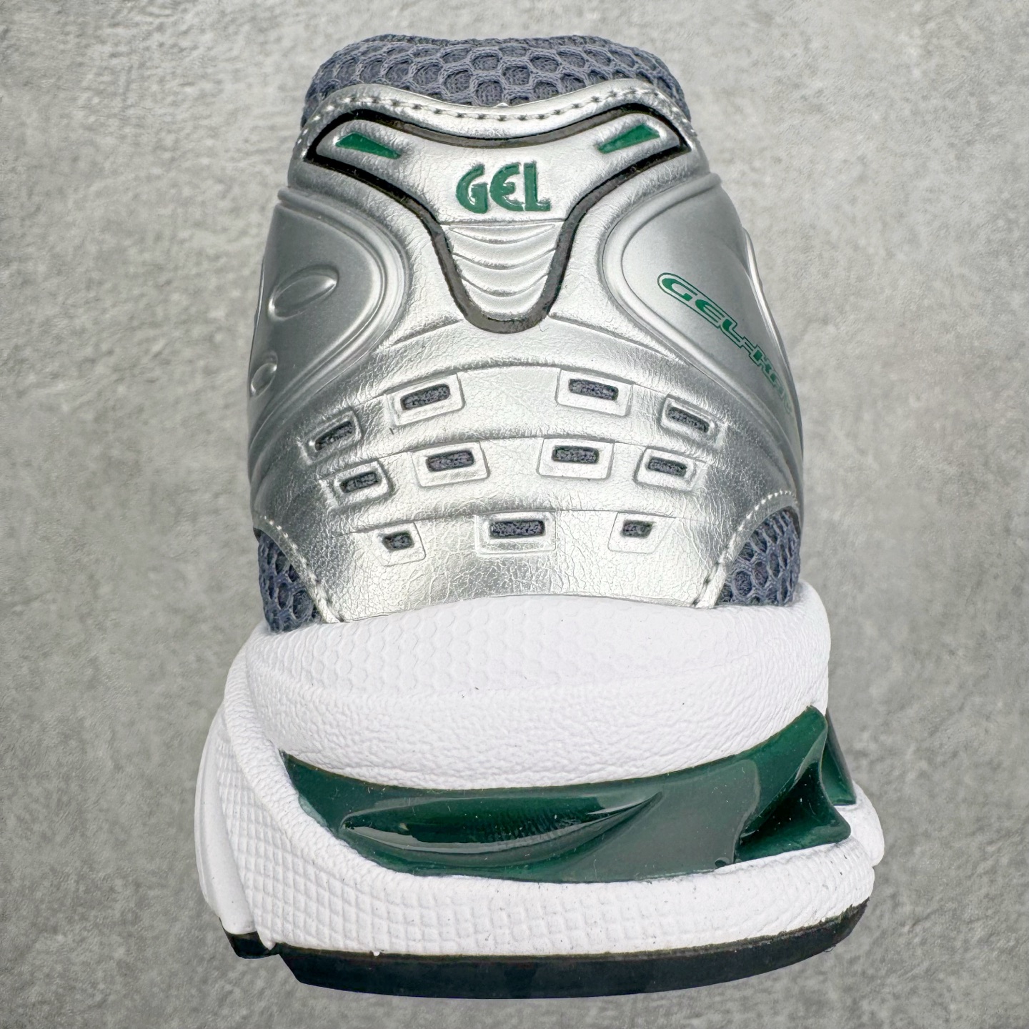 新版ASICS GEL-KAYANO K14 亚瑟士  低筒 减震 户外 运动鞋 跑步鞋  休闲鞋 板鞋 男女同款  银绿色 1203A537-020