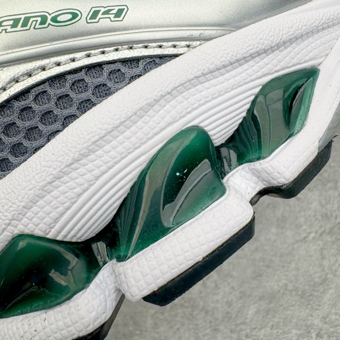 新版ASICS GEL-KAYANO K14 亚瑟士  低筒 减震 户外 运动鞋 跑步鞋  休闲鞋 板鞋 男女同款  银绿色 1203A537-020
