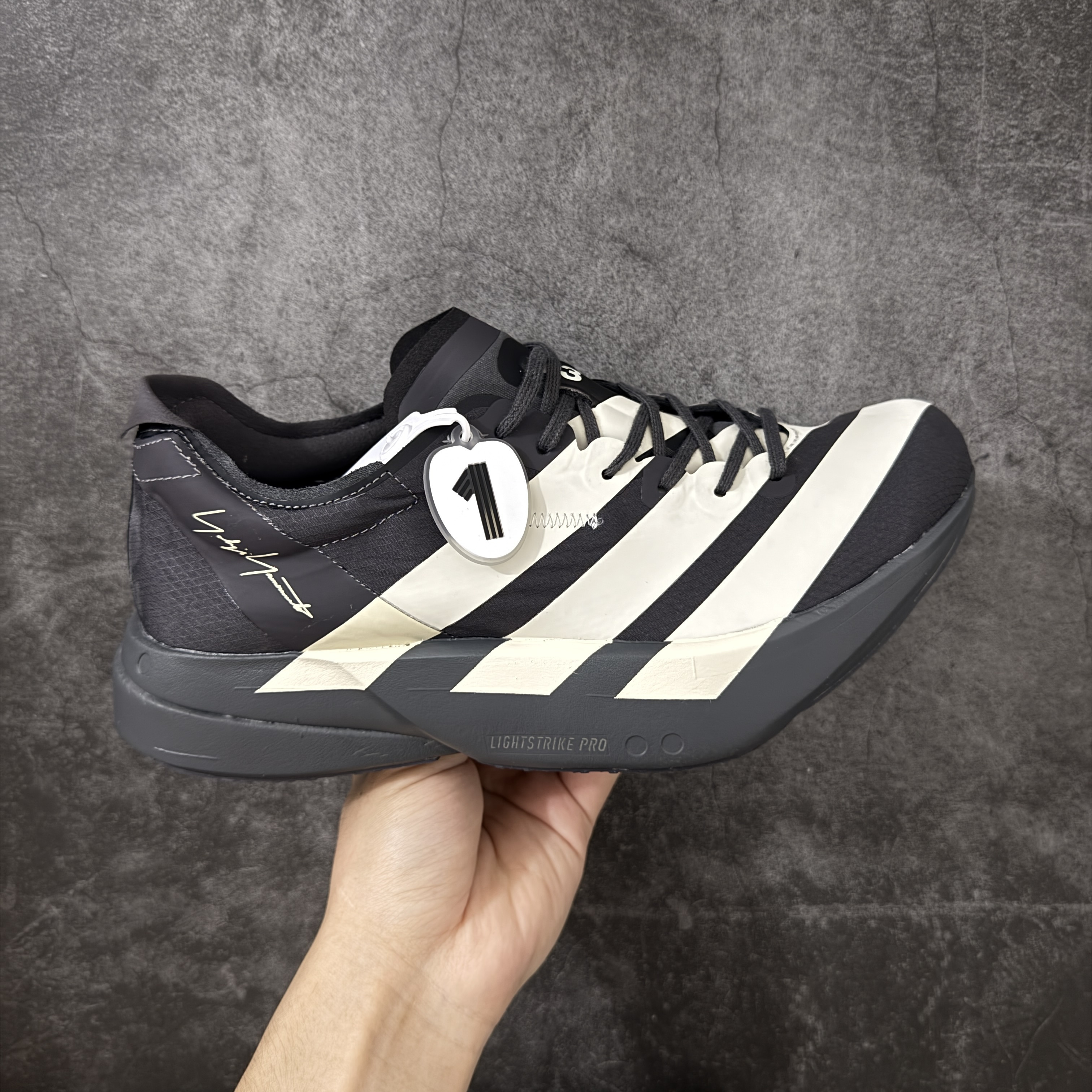 Y3 Adizero Adios Pro 4  低筒 舒适百搭 防滑耐磨 马拉松 训练竞速 跑步鞋 女款 男款 波鞋 黑  KI6876