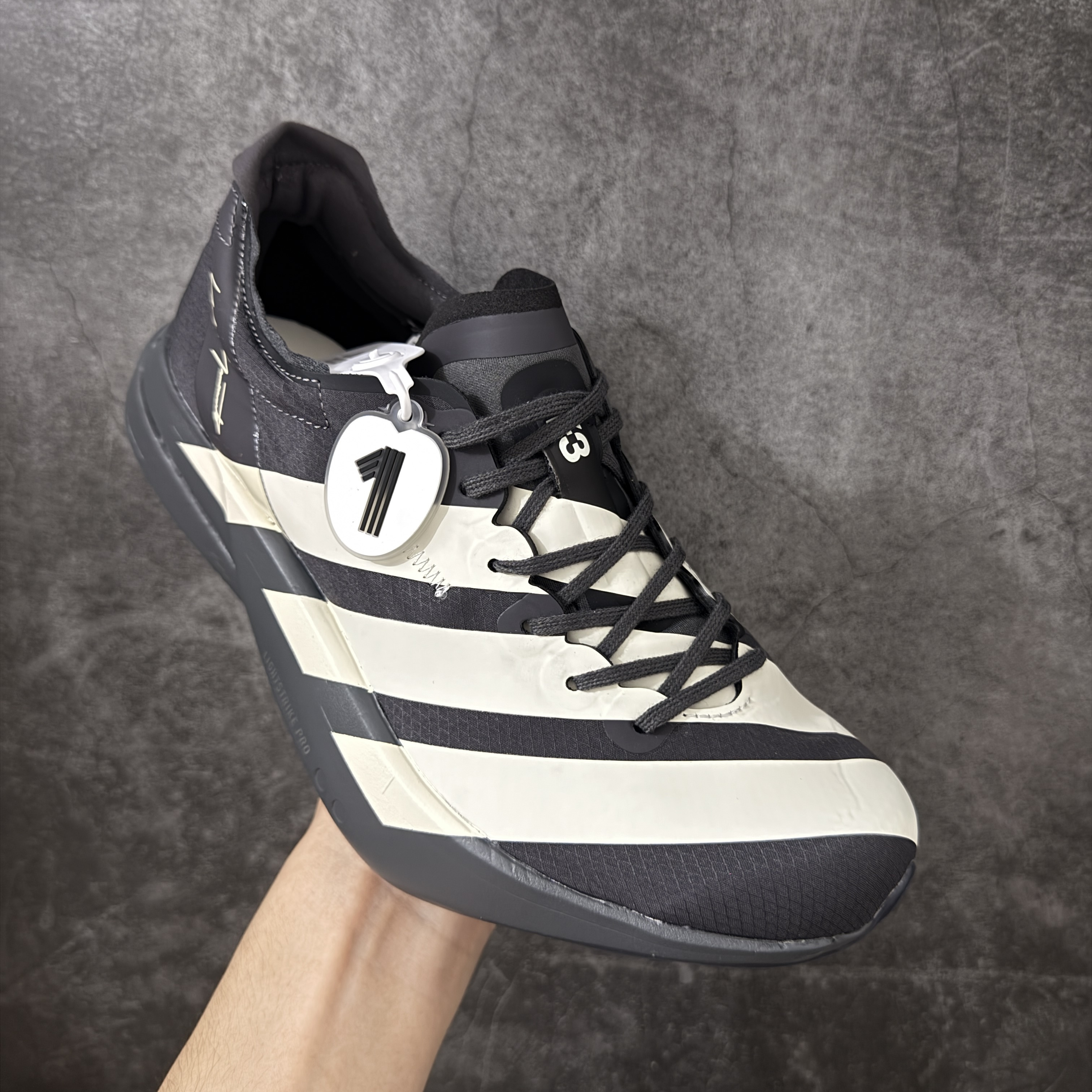 Y3 Adizero Adios Pro 4  低筒 舒适百搭 防滑耐磨 马拉松 训练竞速 跑步鞋 女款 男款 波鞋 黑  KI6876