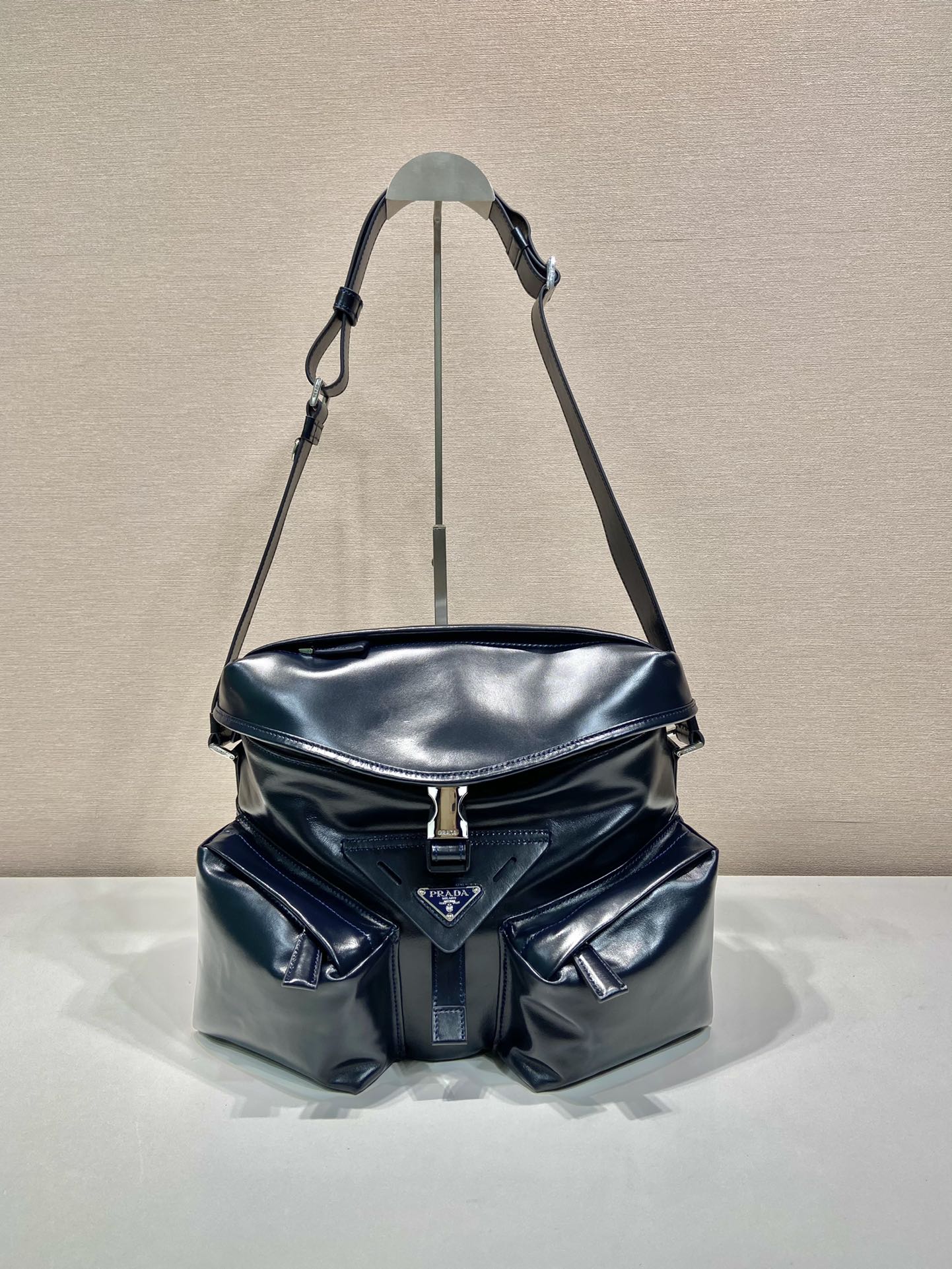 普拉达 PRADA Re-Nylon  单肩包  蓝色 油蜡皮  J0 2VD062 