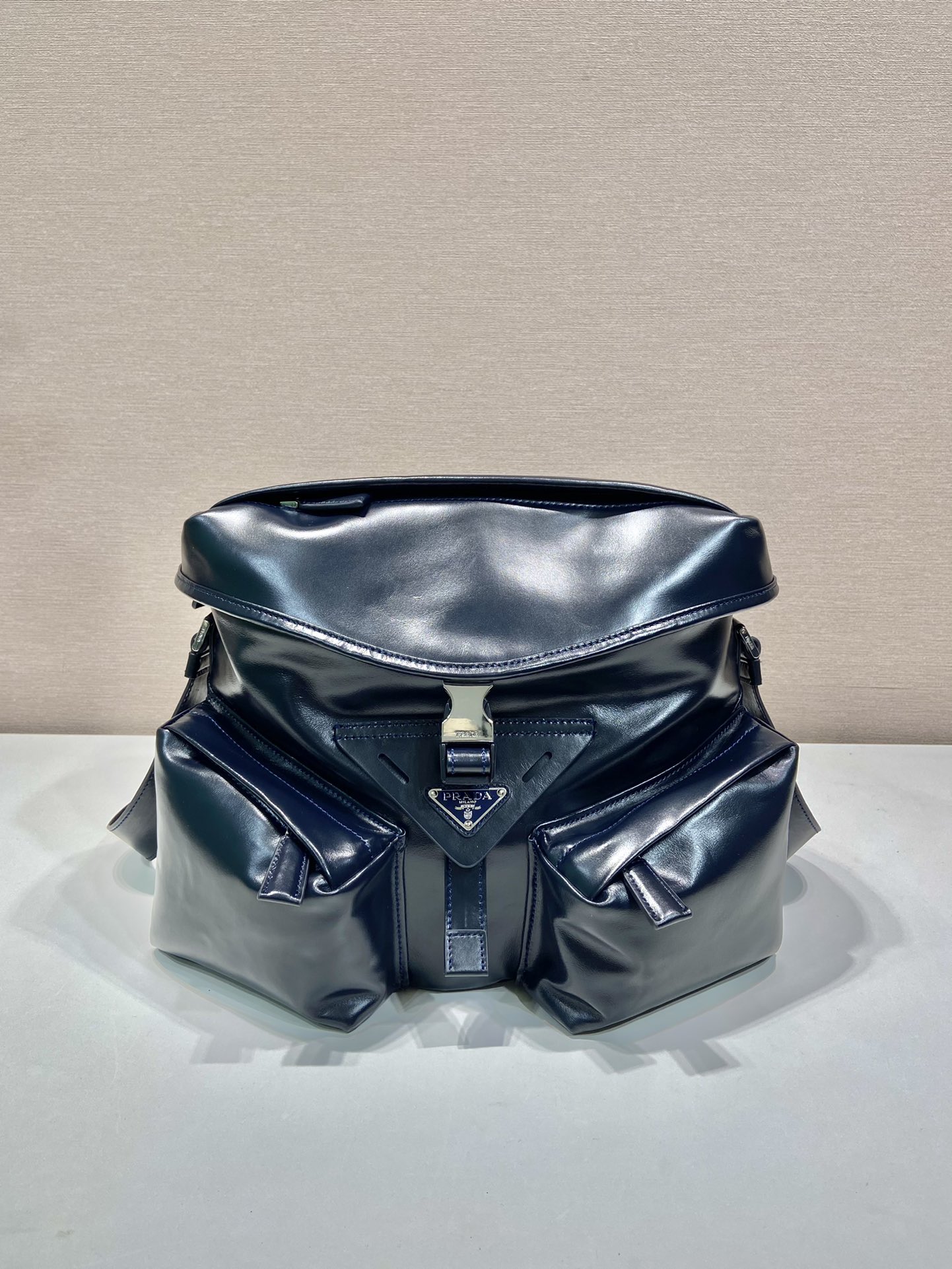 普拉达 PRADA Re-Nylon  单肩包  蓝色 油蜡皮  J0 2VD062 