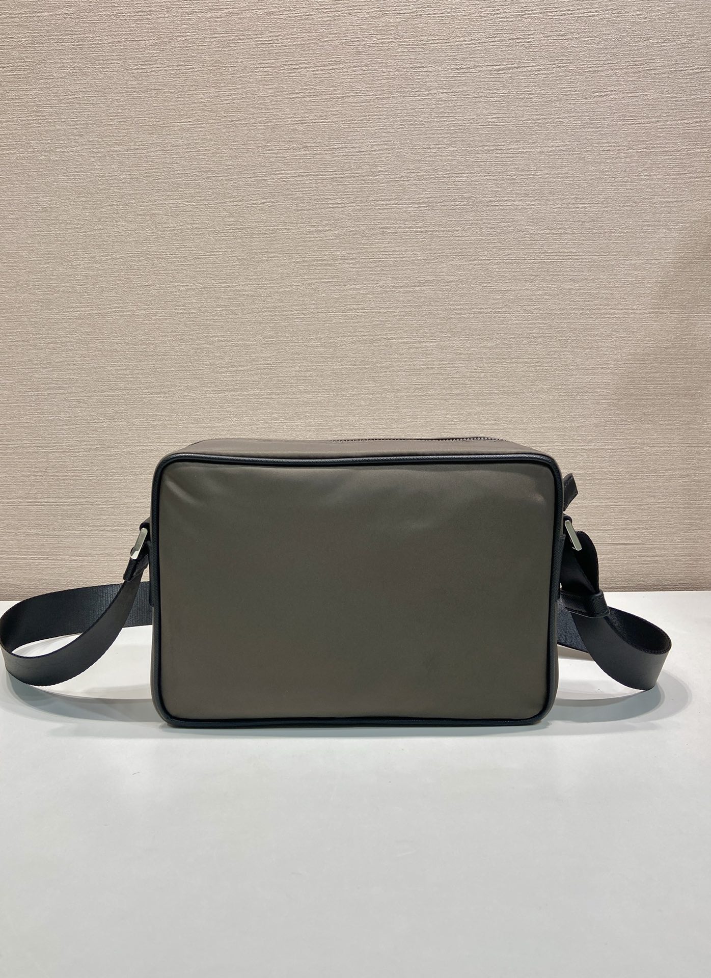 普拉达 PRADA Re-Nylon  单肩包 森林绿  F0 2VH048_2DMH_F0414_V_XOO