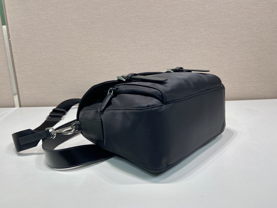 普拉达 PRADA  斜跨 单肩包 黑色  H0 2VD071_2C26_F0002