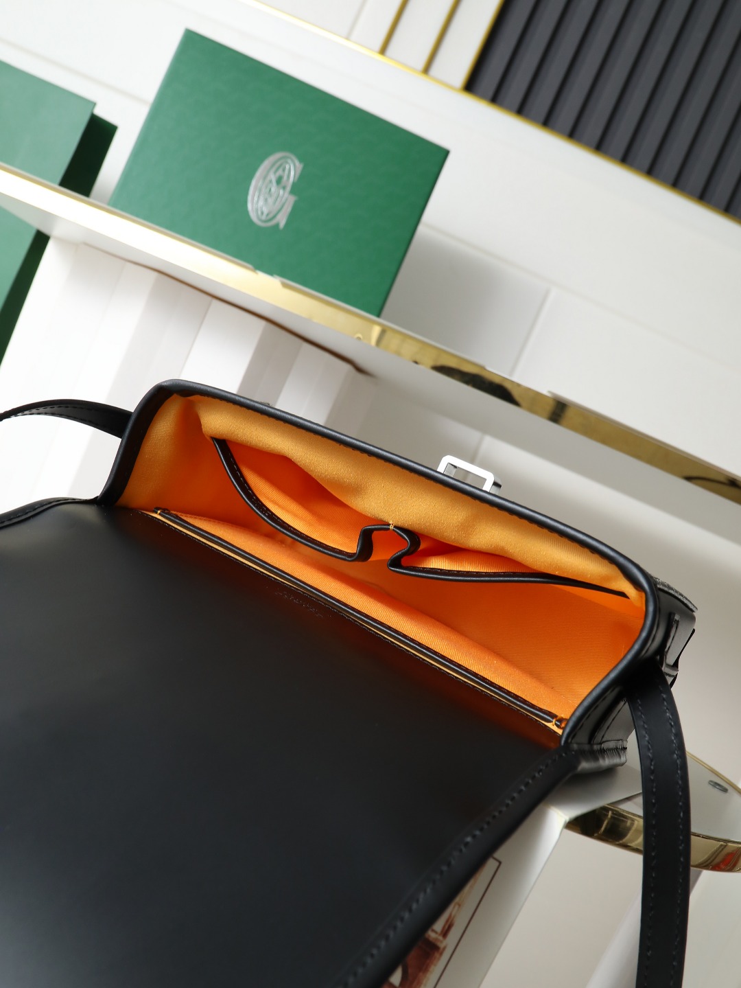 戈雅 邮差 Goyard Belvedere Small Messenger Bag — Unisex canvas and leather flap bag H0 BELVE2PMLTY