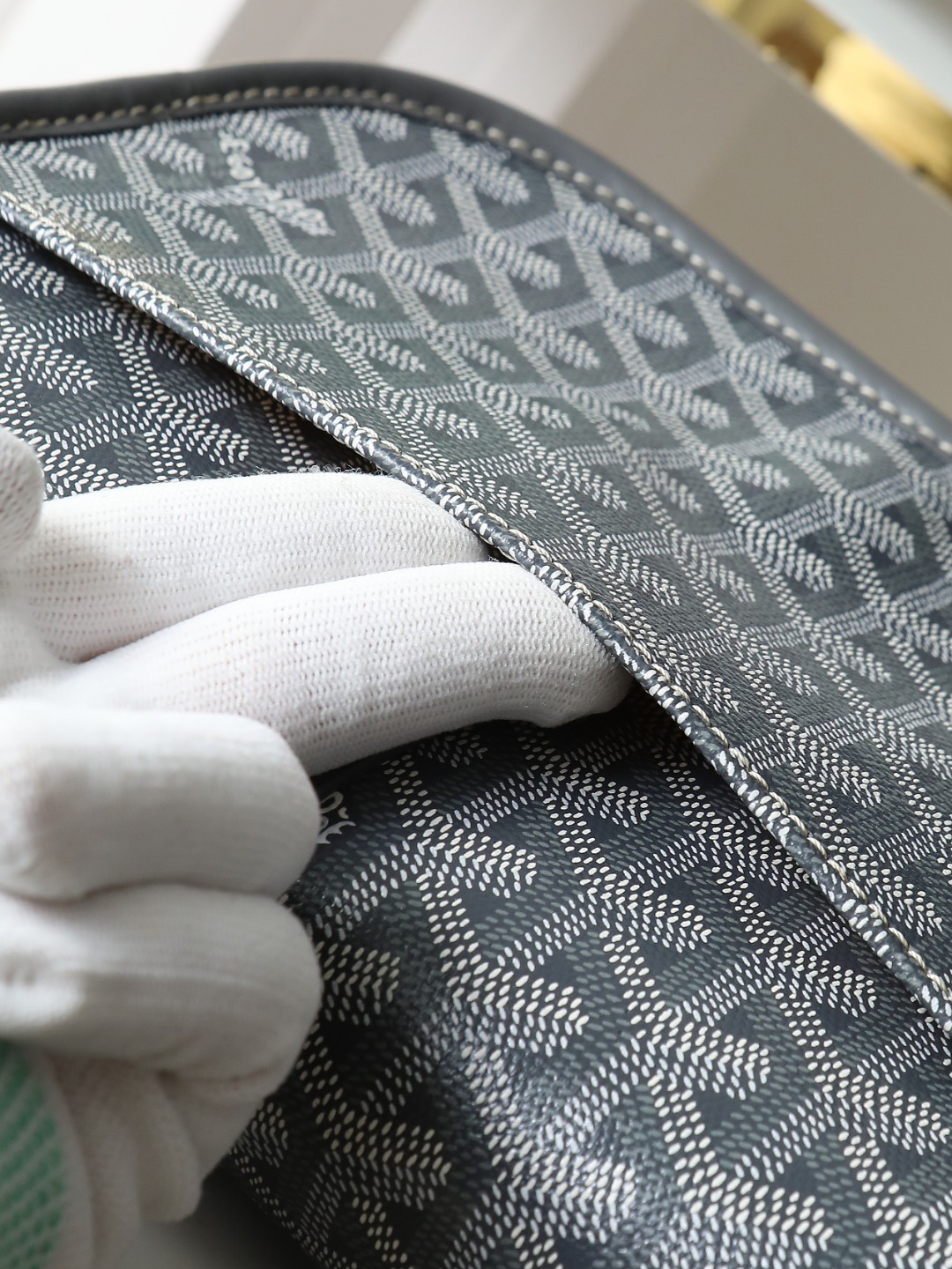 戈雅 邮差 Goyard Belvedere Small Messenger Bag — Unisex canvas and leather flap bag H0 BELVE2PMLTY