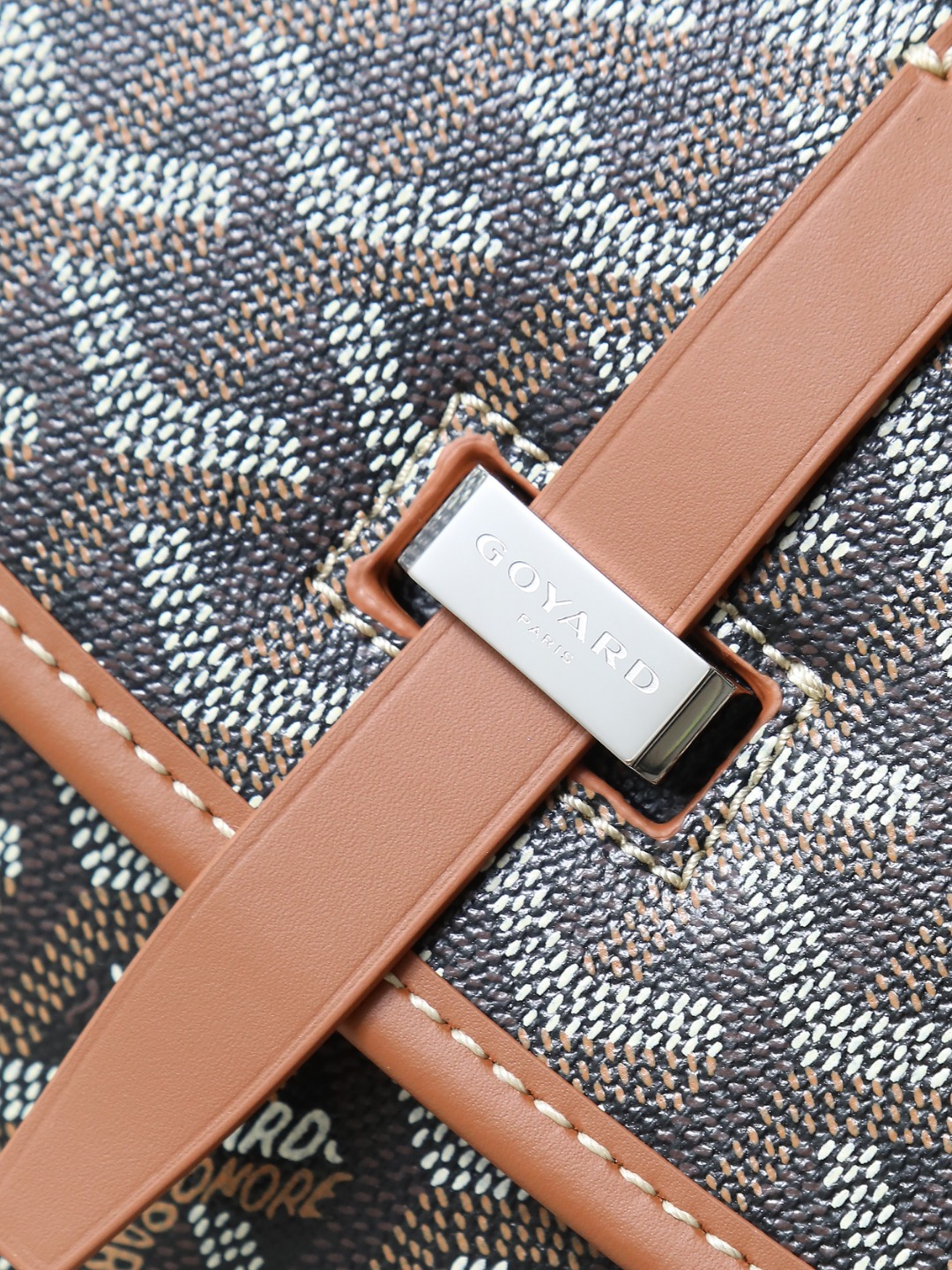 戈雅 邮差 Goyard Belvedere Small Messenger Bag — Unisex canvas and leather flap bag H0 BELVE2PMLTY
