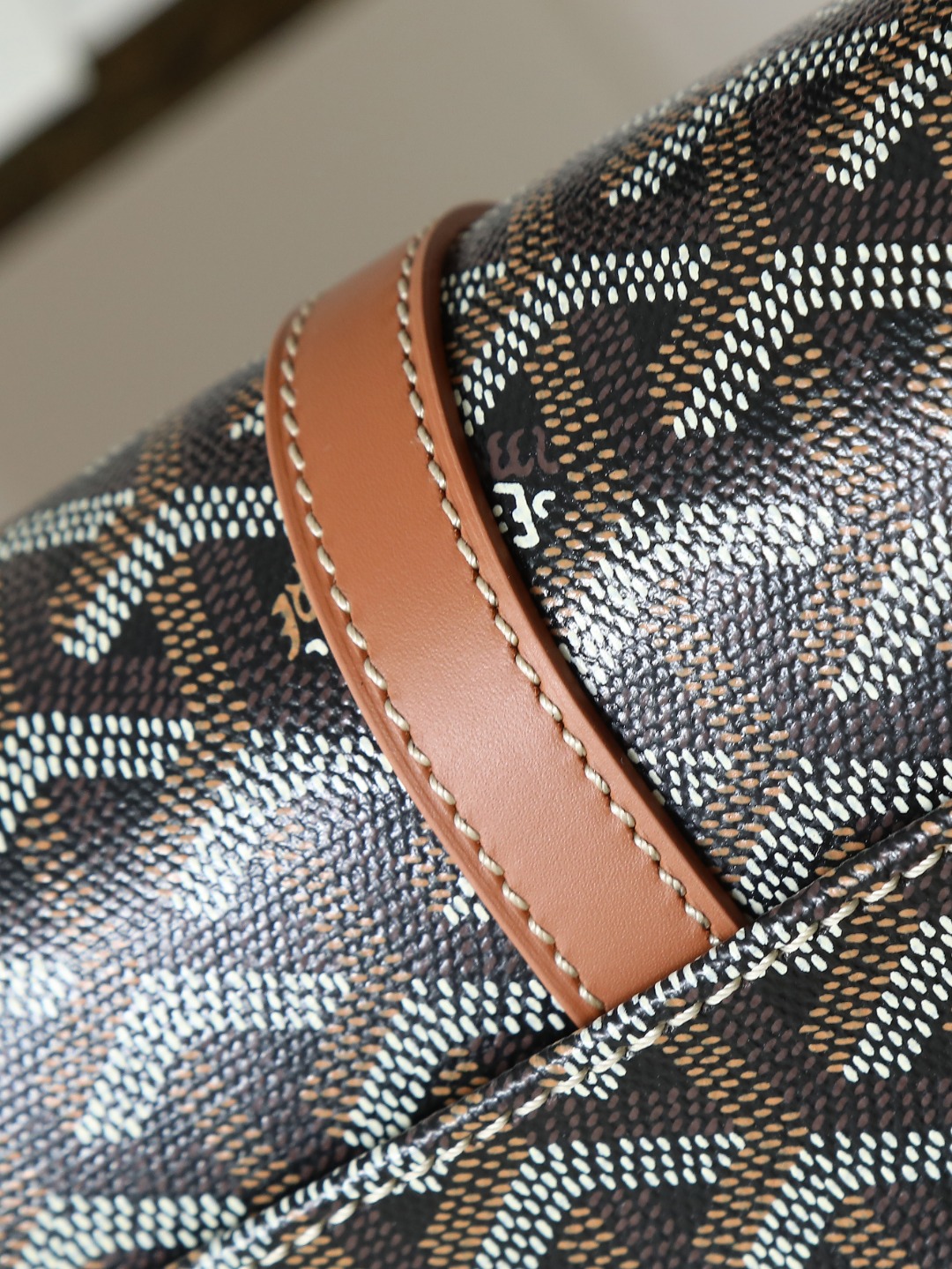 戈雅 邮差 Goyard Belvedere Small Messenger Bag — Unisex canvas and leather flap bag H0 BELVE2PMLTY