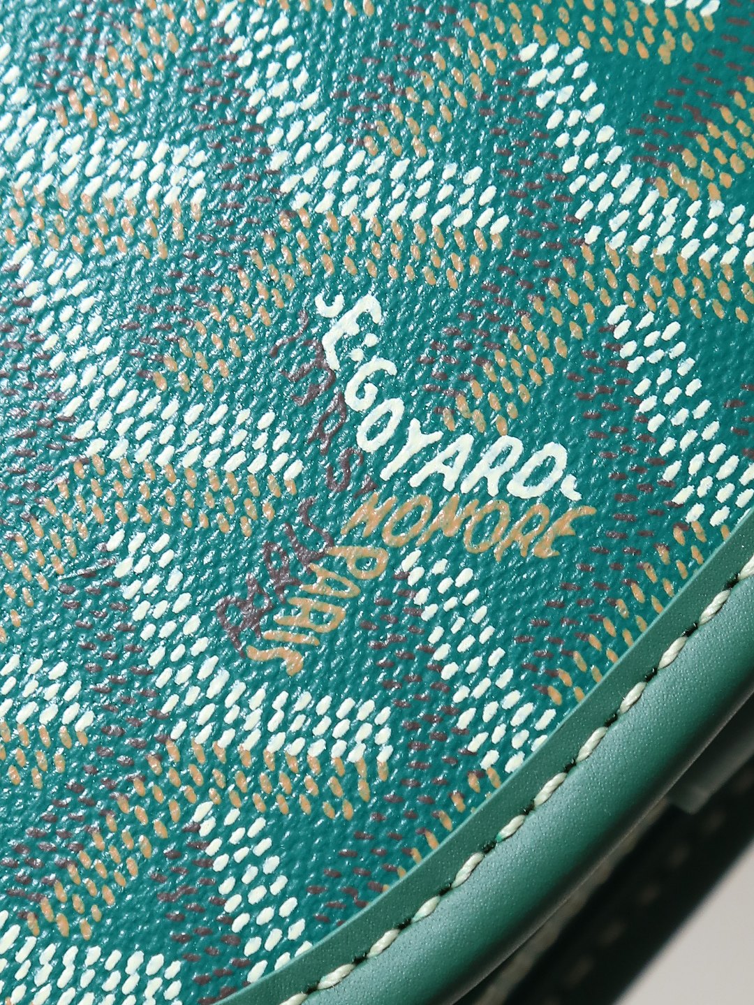 戈雅 邮差 Goyard Belvedere Small Messenger Bag — Unisex canvas and leather flap bag H0 BELVE2PMLTY