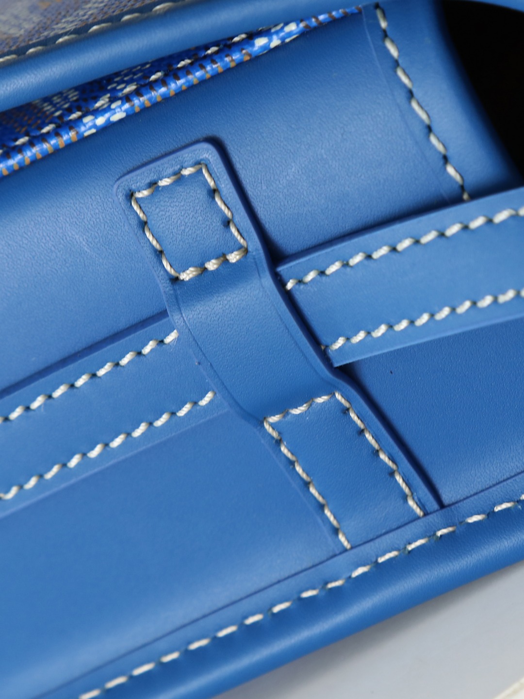 戈雅 邮差 Goyard Belvedere Small Messenger Bag — Unisex canvas and leather flap bag H0 BELVE2PMLTY