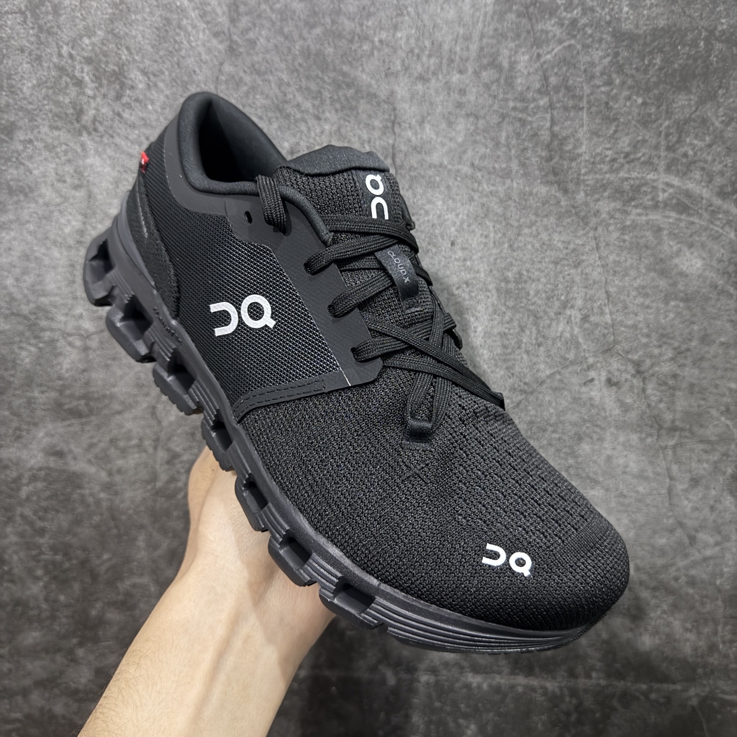 On 昂跑 CLOUD X4  低筒 百搭舒适  运动 训练鞋  B0黑武士 3ME30040106