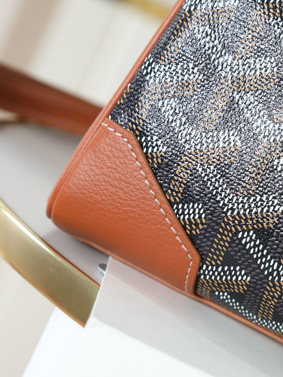 戈雅 手提 Goyard Saigon Handbag – Leather, Beechwood, and Canvas with Calfskin Trim H0 SAIGONMINTY