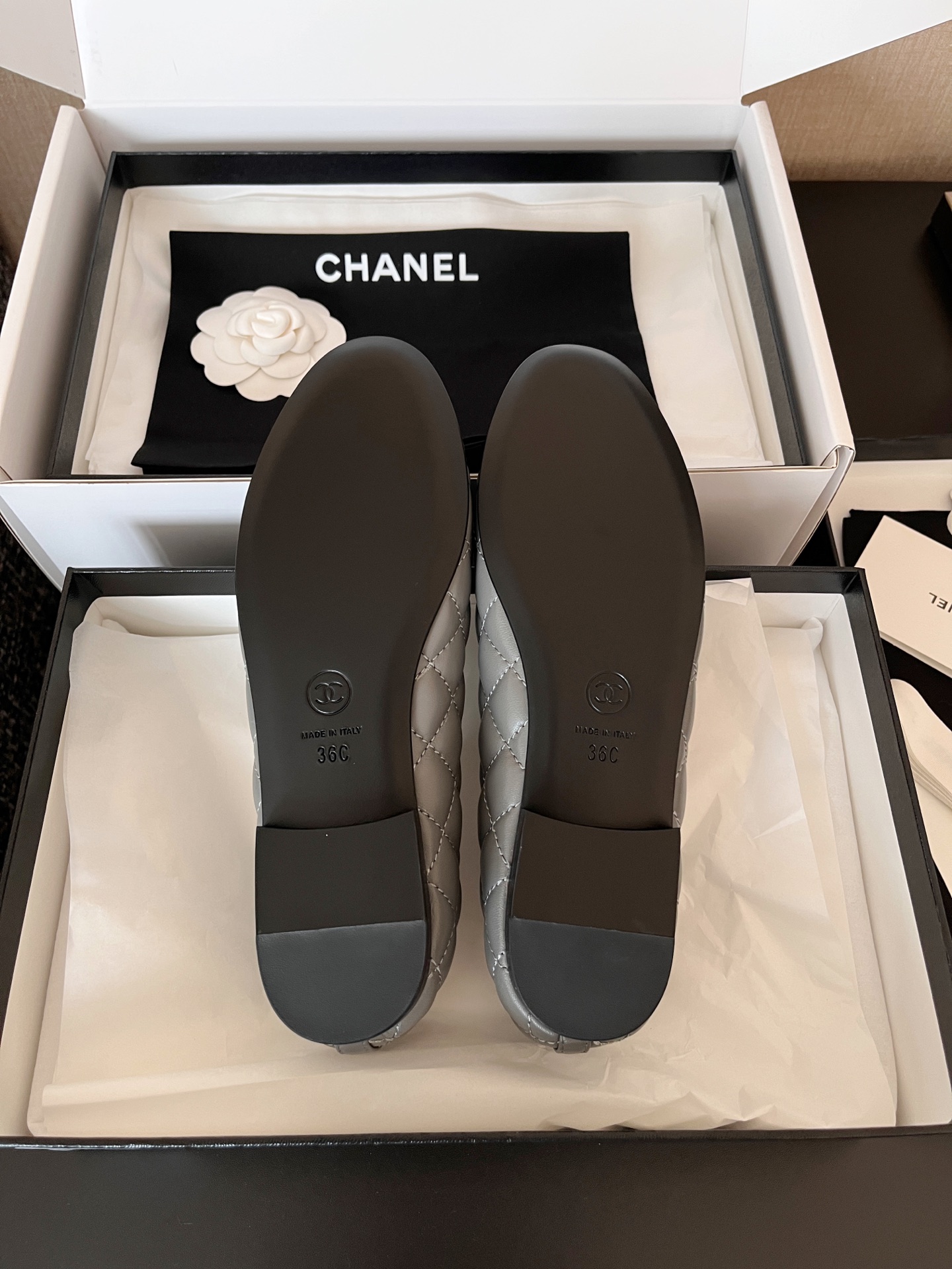 CHANEL Women's Minimalist Low-Top Casual Ballet Flats 