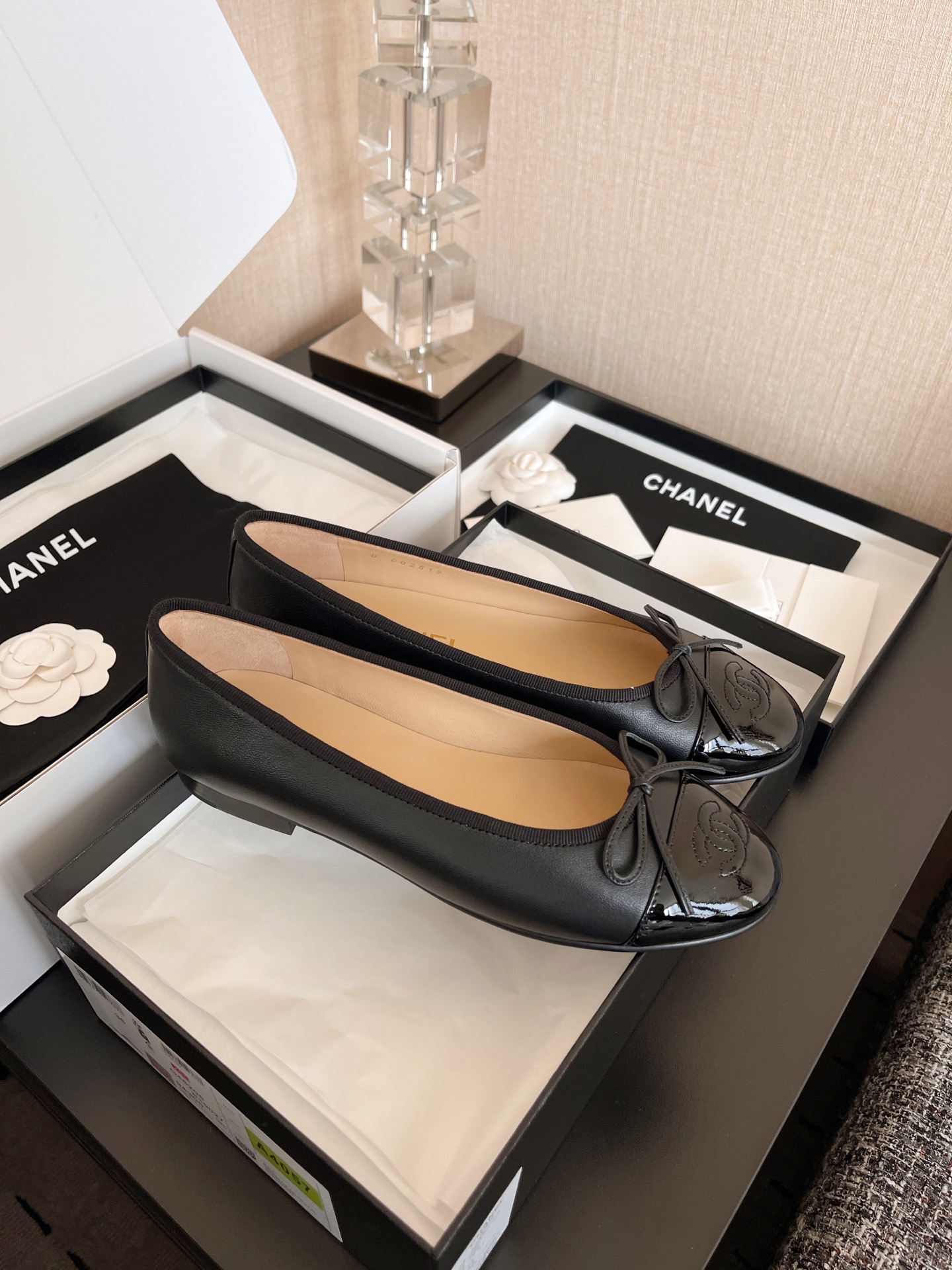 CHANEL Women's Minimalist Low-Top Casual Ballet Flats 