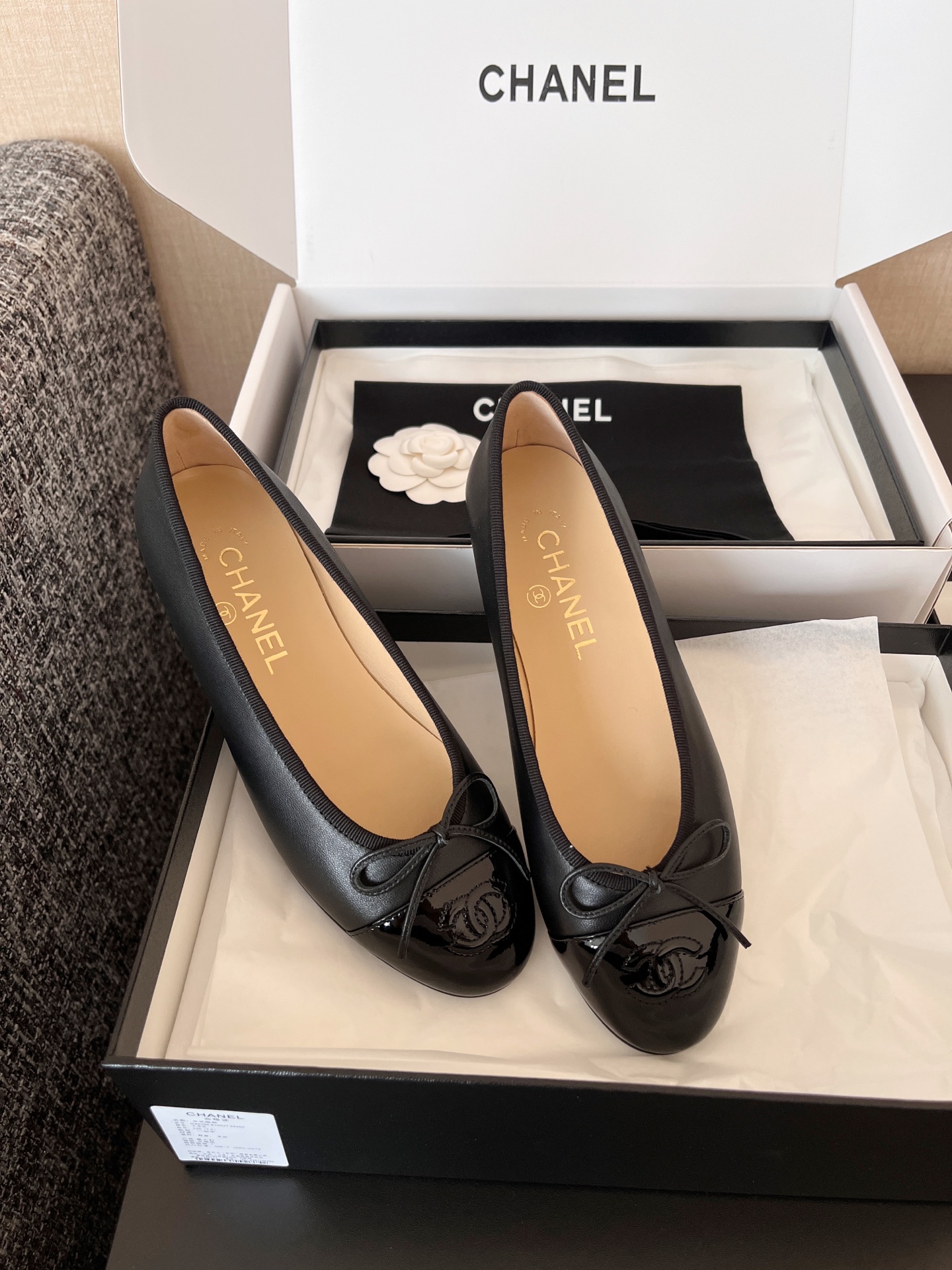 CHANEL Women's Minimalist Low-Top Casual Ballet Flats 