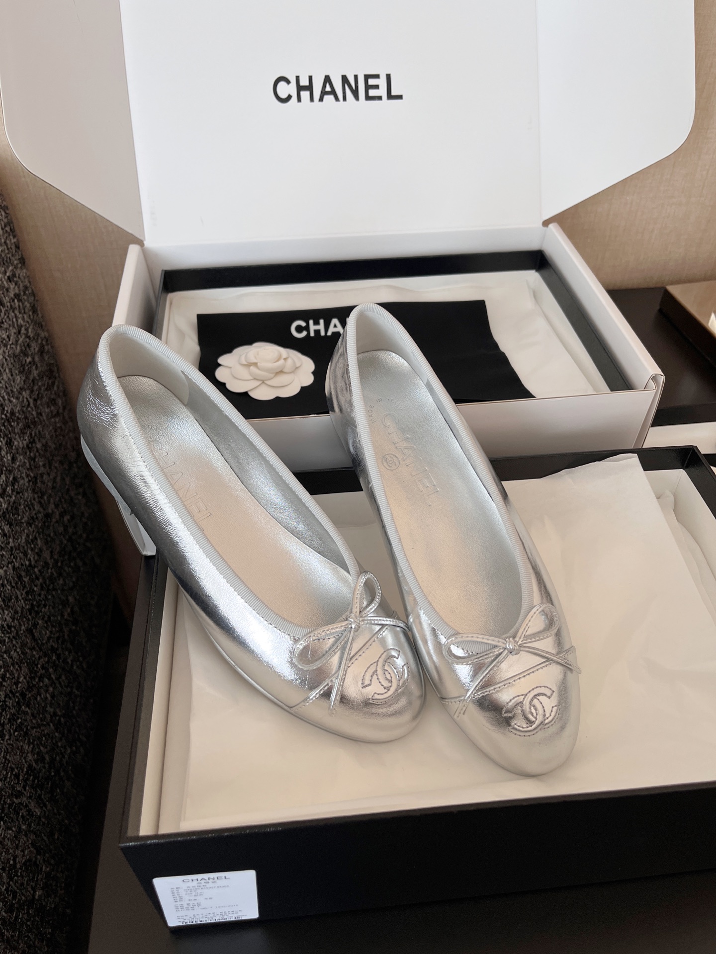 CHANEL Women's Minimalist Low-Top Casual Ballet Flats 