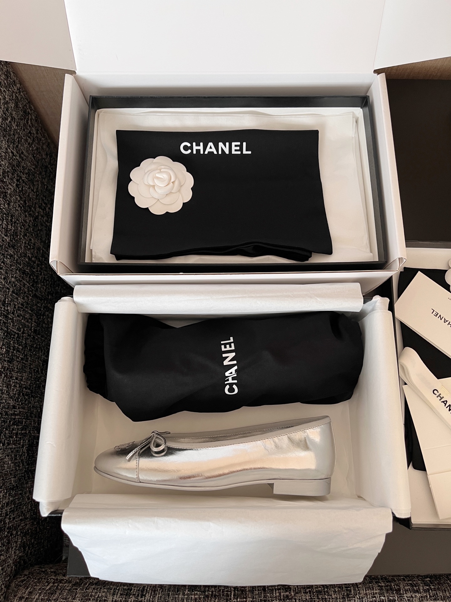 CHANEL Women's Minimalist Low-Top Casual Ballet Flats 
