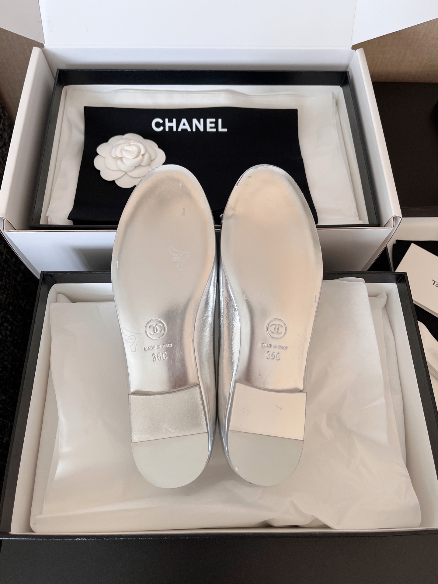 CHANEL Women's Minimalist Low-Top Casual Ballet Flats 