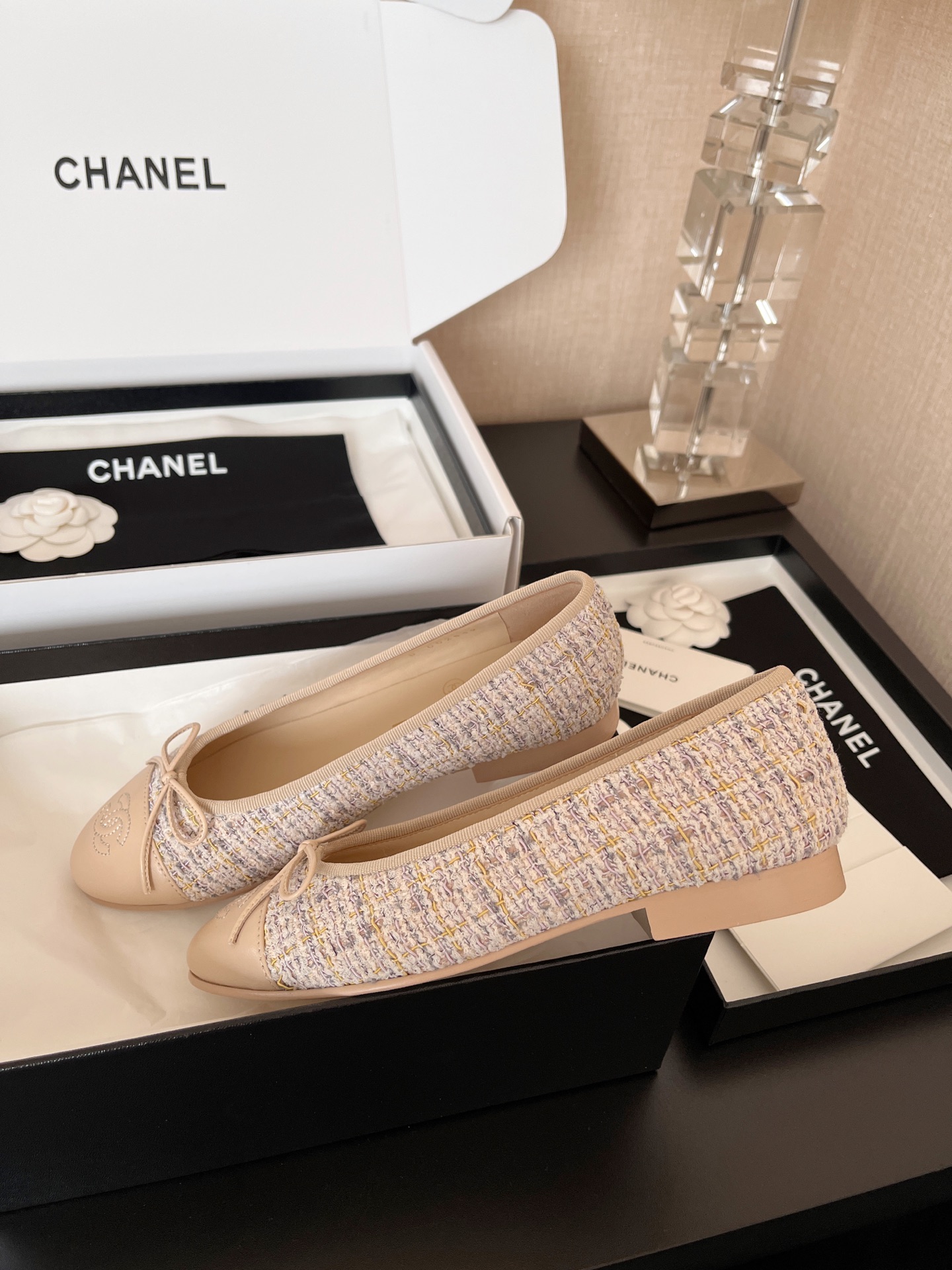 CHANEL Women's Minimalist Low-Top Casual Ballet Flats 