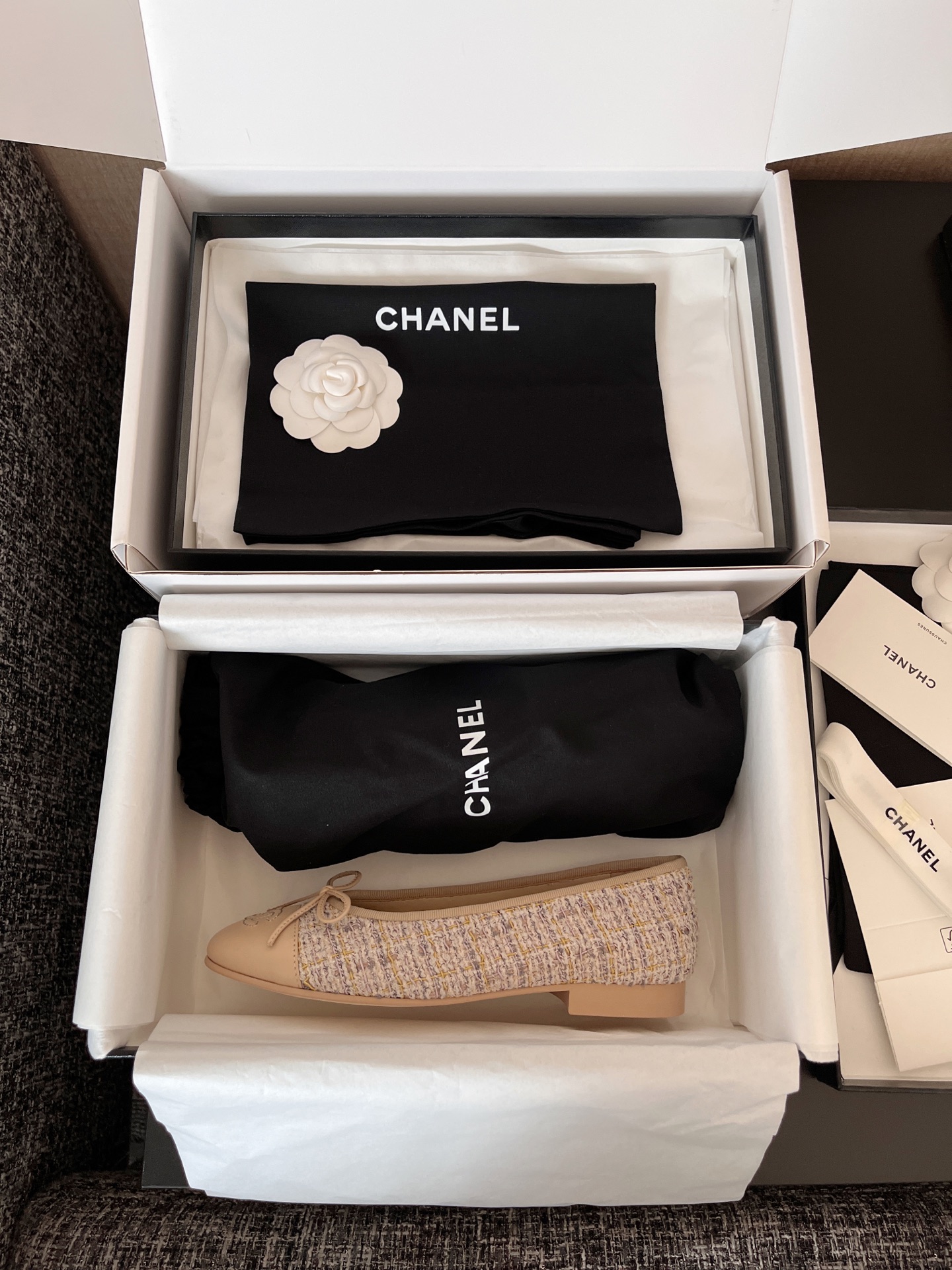 CHANEL Women's Minimalist Low-Top Casual Ballet Flats 