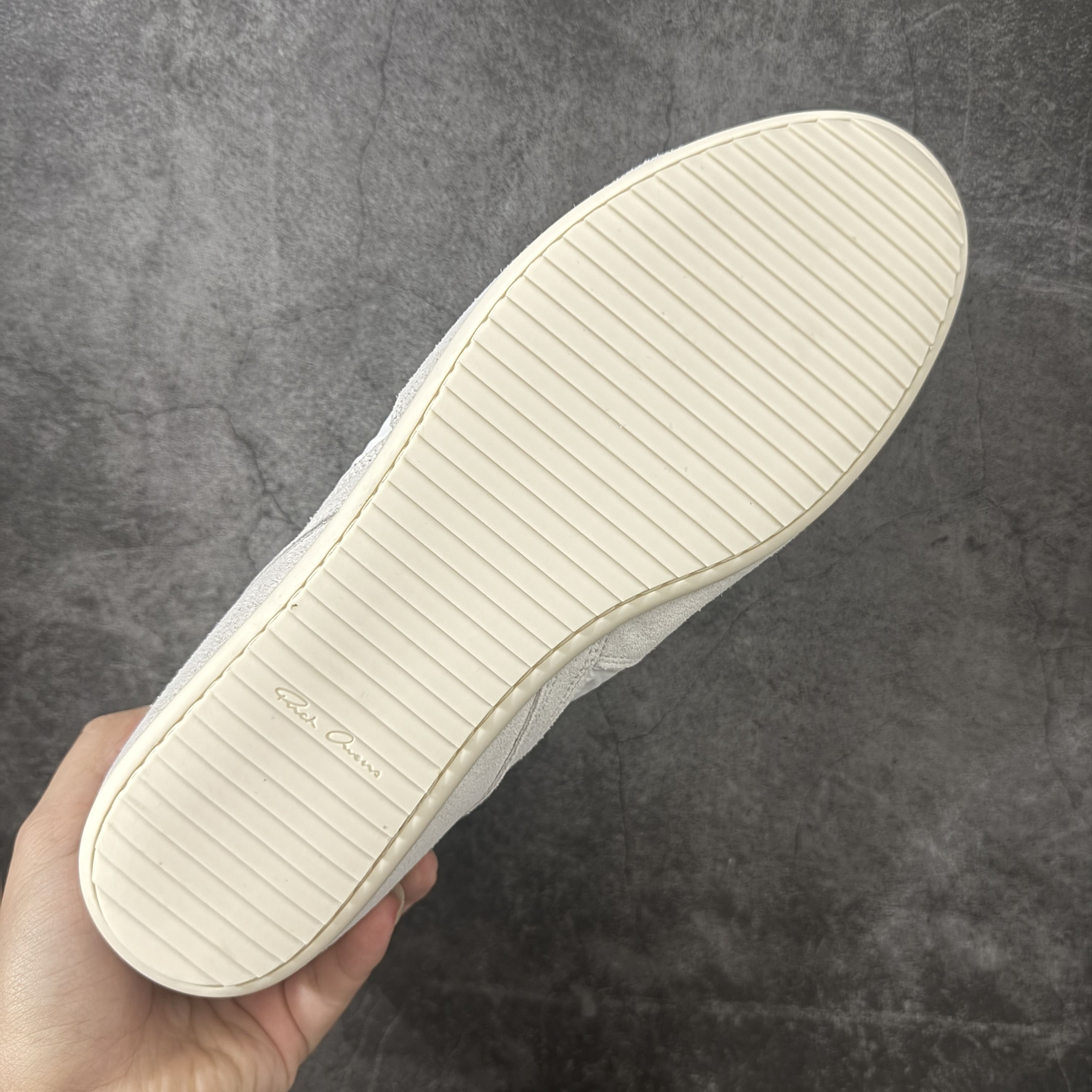 RICK OWENS RO MINIMAL  圆头 板鞋 休闲鞋 波鞋 男鞋  帆布  低筒   灰色 RU01F2889NDOLV-X1111