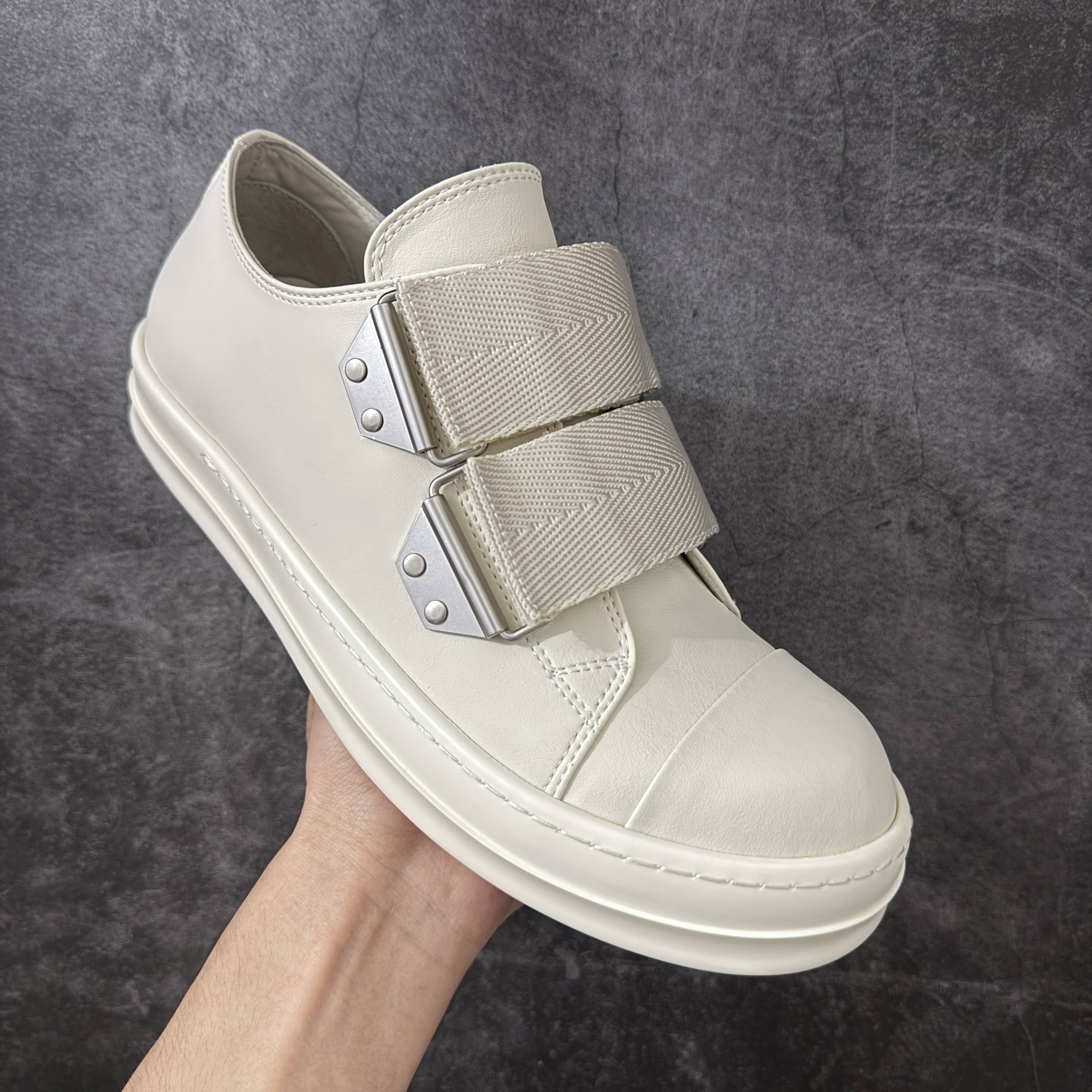 RICK OWENS RO 圆头 板鞋 休闲鞋 波鞋 男鞋  帆布  低筒   白色 魔术贴 RP01F6897LCO-1111