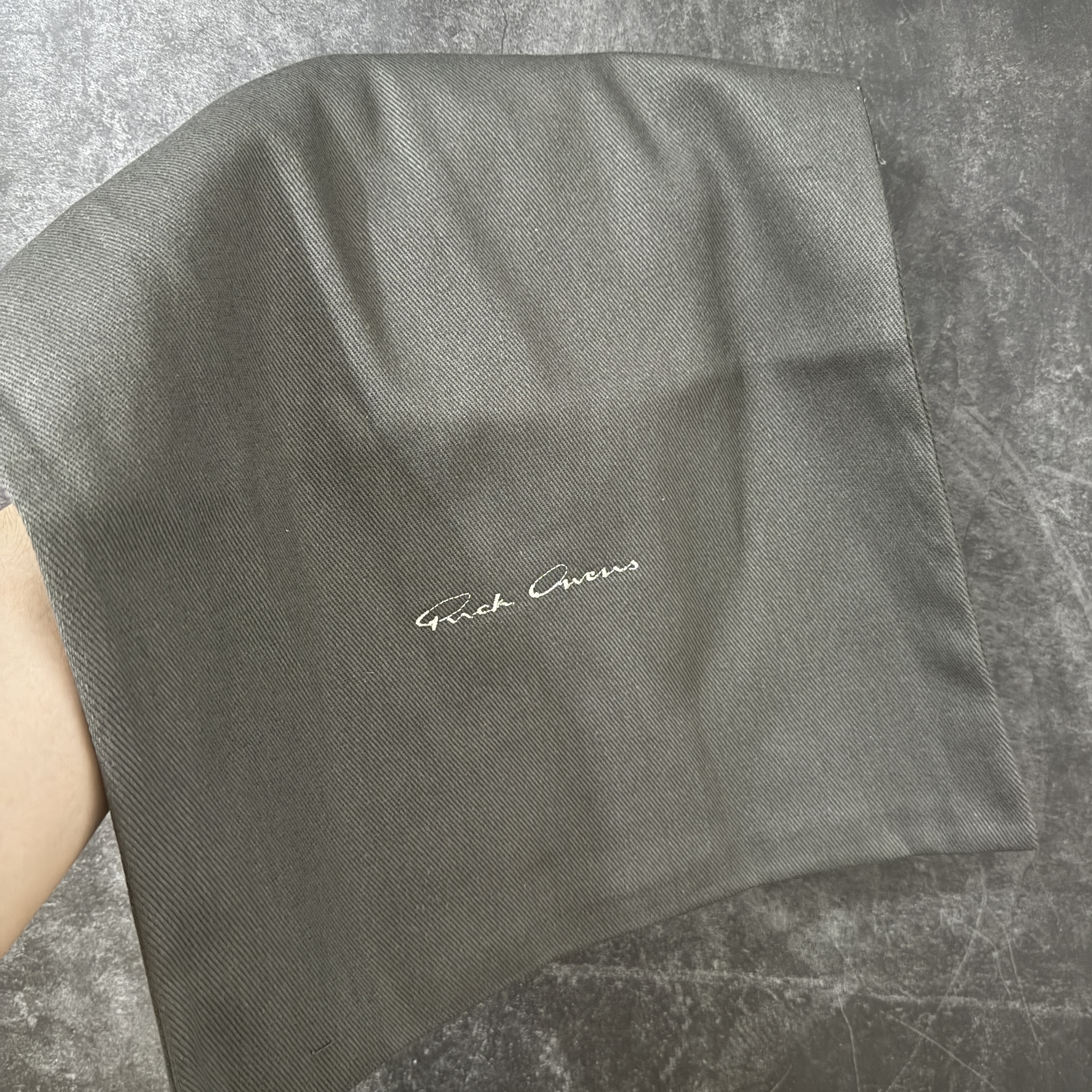 RICK OWENS RO 圆头 板鞋 休闲鞋 波鞋 男鞋  帆布  低筒   白色 魔术贴 RP01F6897LCO-1111