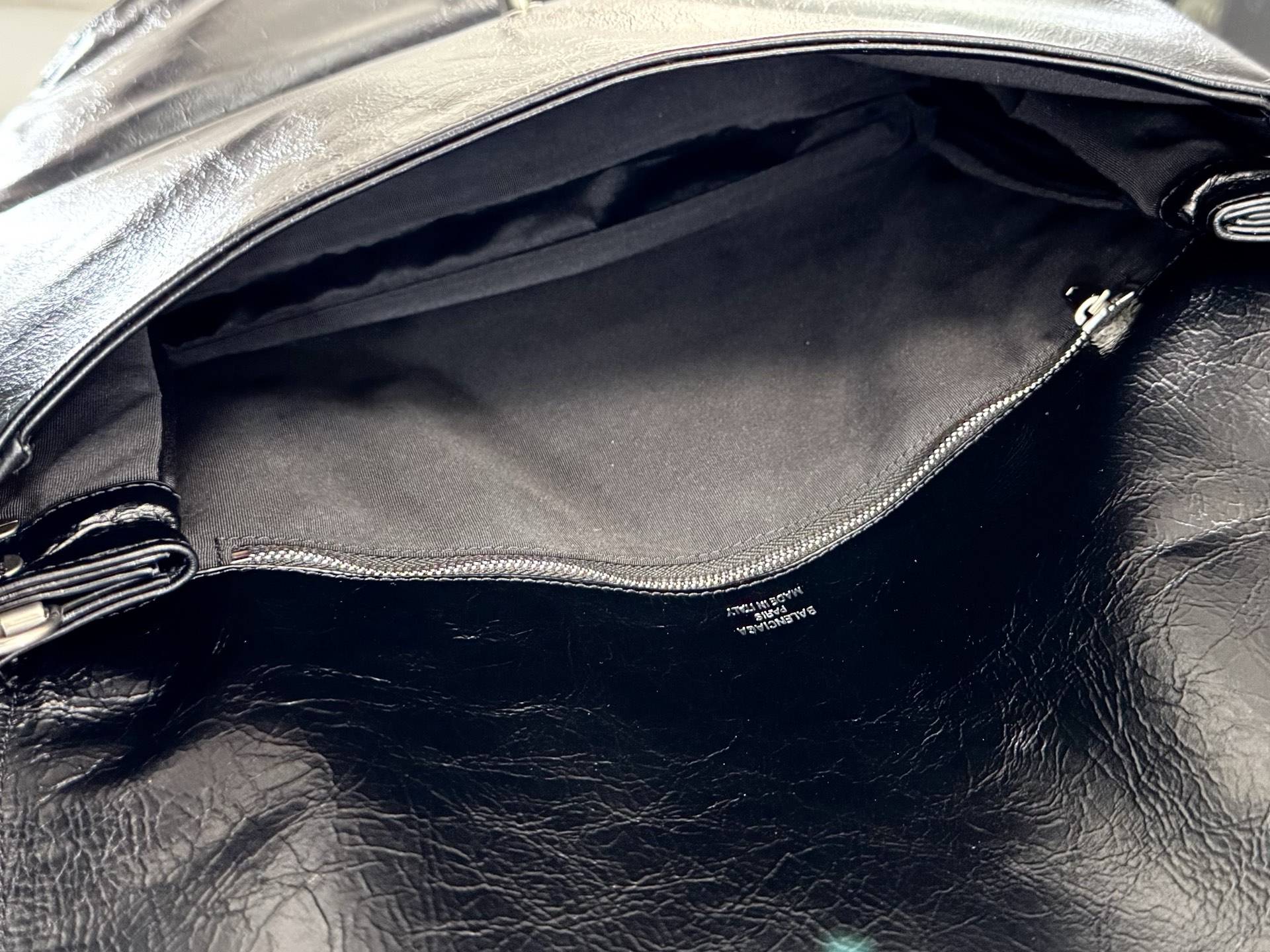 36CM/29cm  巴黎世家 单肩斜跨 Balenciag BB Soft (Crossbody/Shoulder) Cowhide – Black 7484882AAI41000