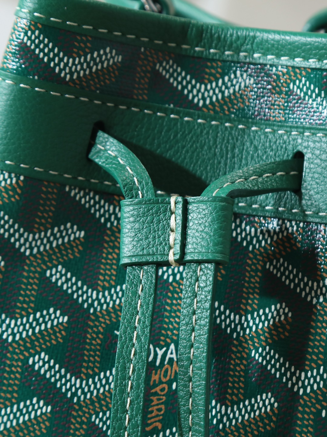 GOYARD 戈雅水桶 Mini MPetit Flot  -Canvas and Calfskin Shoulder Bag F0 PEFLOTMINTY