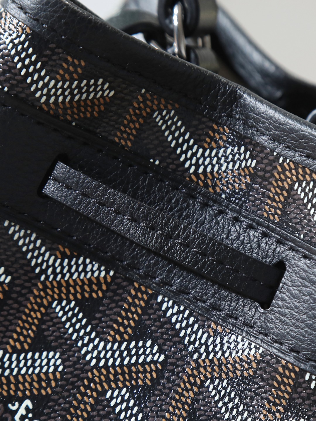 GOYARD 戈雅水桶 Mini MPetit Flot  -Canvas and Calfskin Shoulder Bag F0 PEFLOTMINTY