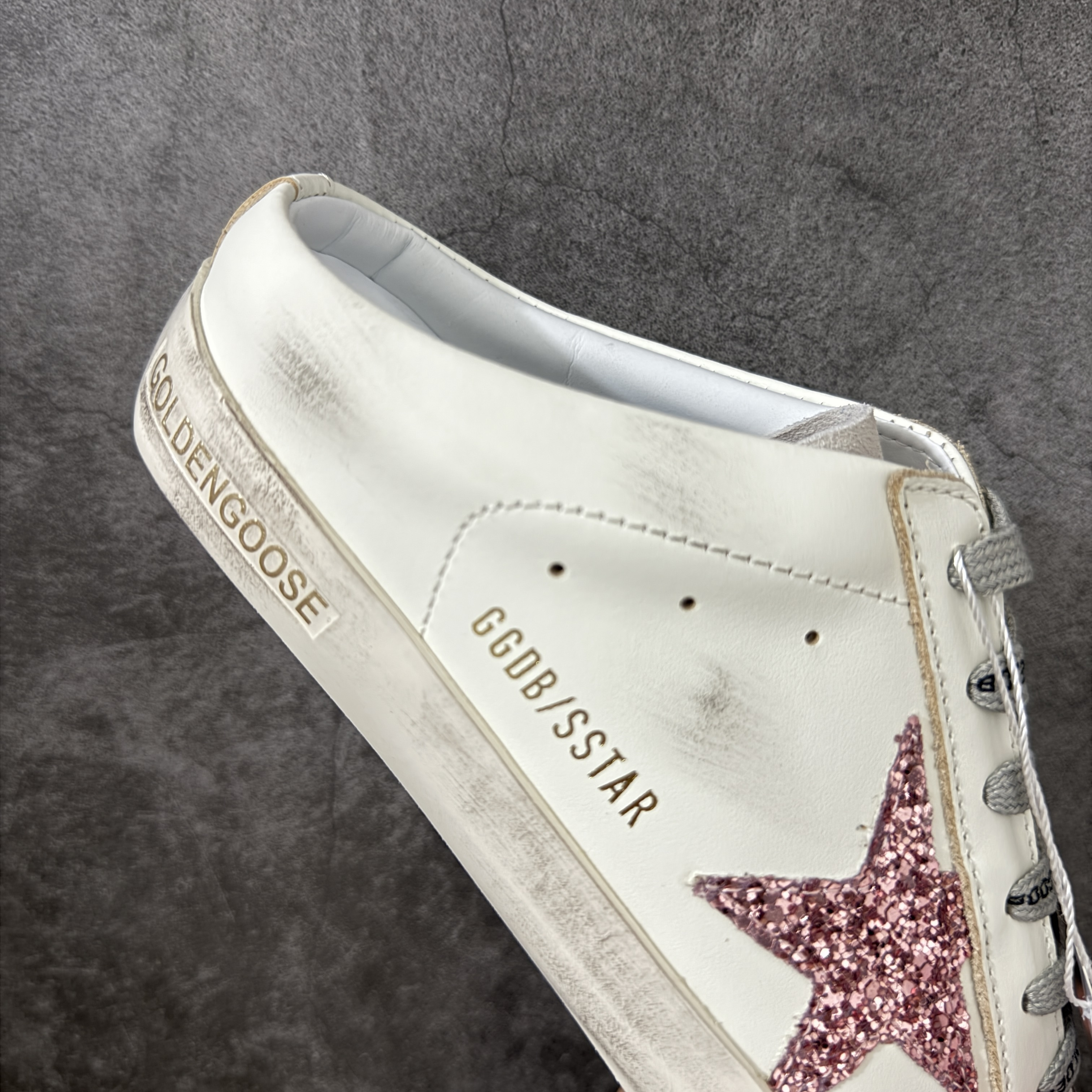 Golden Goose SuperStar GGDB 做旧 低筒 小脏鞋 休闲时尚 板鞋 男鞋 女鞋 麂皮星星  半拖 
