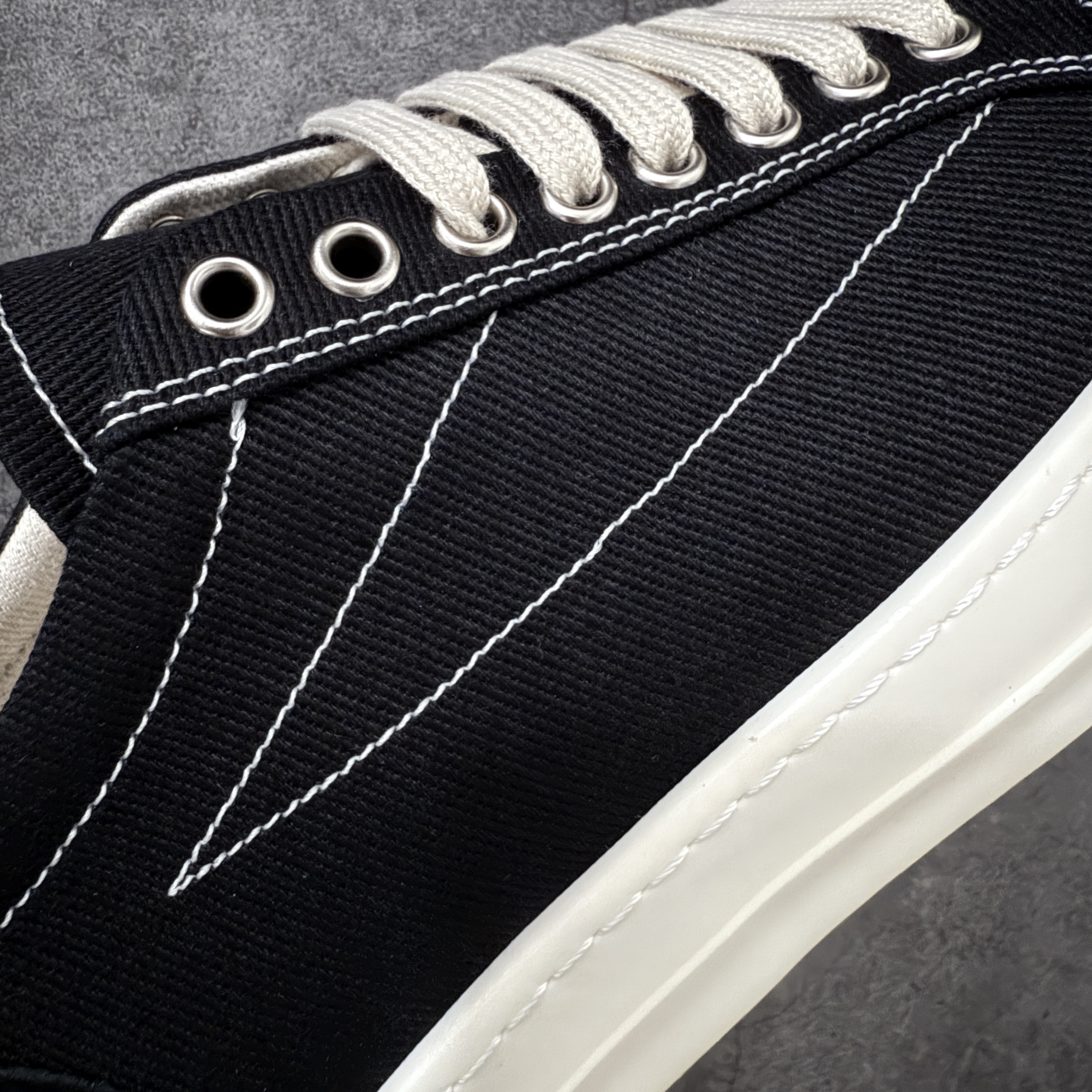 RICK OWENS RO 圆头 高筒  板鞋 休闲鞋 波鞋 男鞋   补黑色 后跟五角 DU01F4821DOLVT3-91