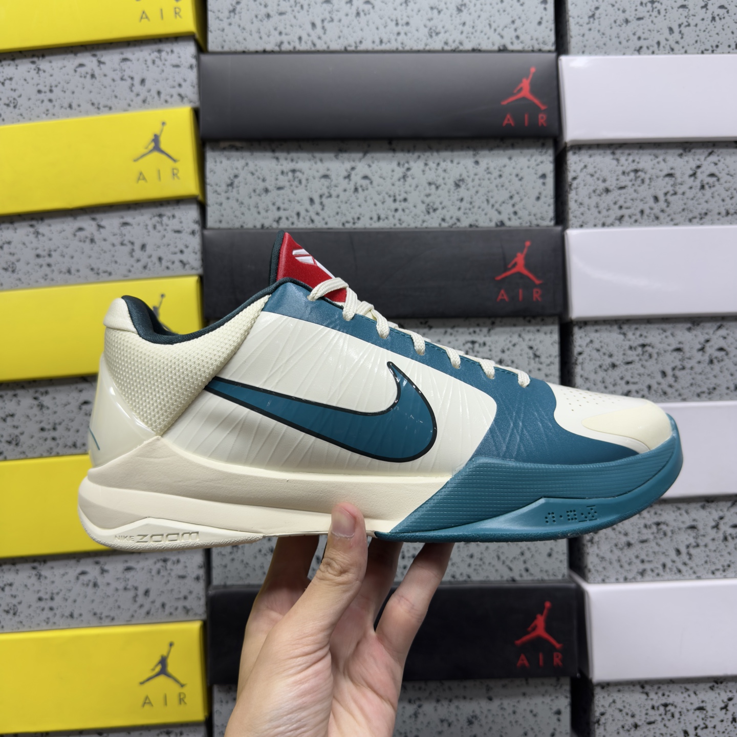 GX Kobe5   Caitlin Clark Protro PE 科比 5  前掌气垫 后掌EVA 籃球鞋 球鞋 實戰鞋  真碳板  波鞋  白蓝 IZ1852-100