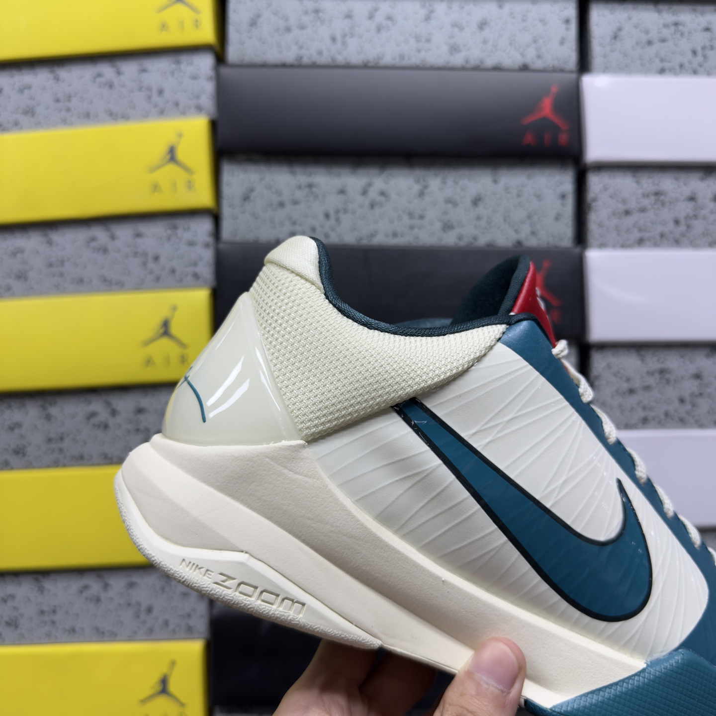 GX Kobe5   Caitlin Clark Protro PE 科比 5  前掌气垫 后掌EVA 籃球鞋 球鞋 實戰鞋  真碳板  波鞋  白蓝 IZ1852-100