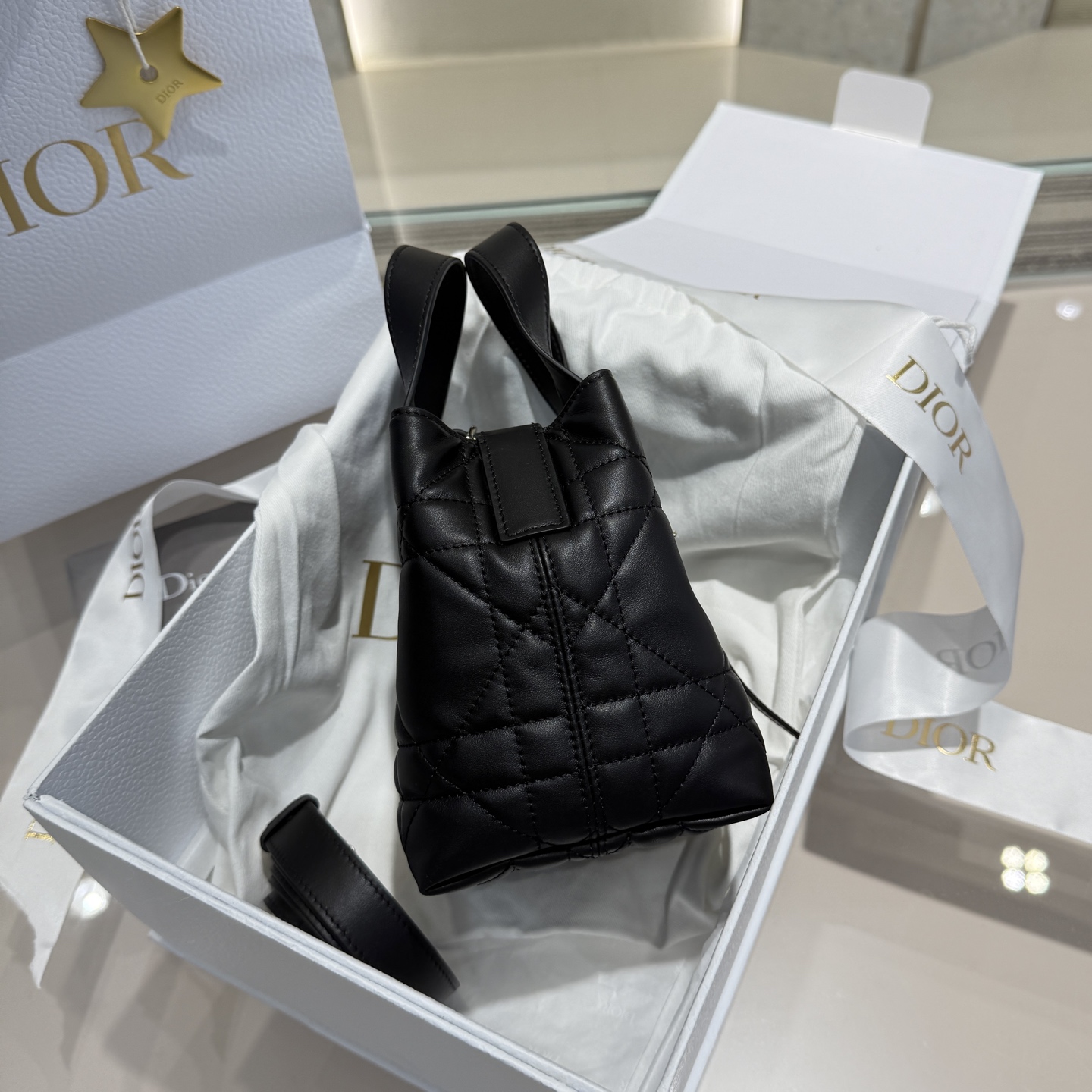 DIOR 迪奥托特mini- Toujours CD Lock Calfskin Tote Bag (Shoulder/Hand-Carry)-F0-S6100OSNW-M900
