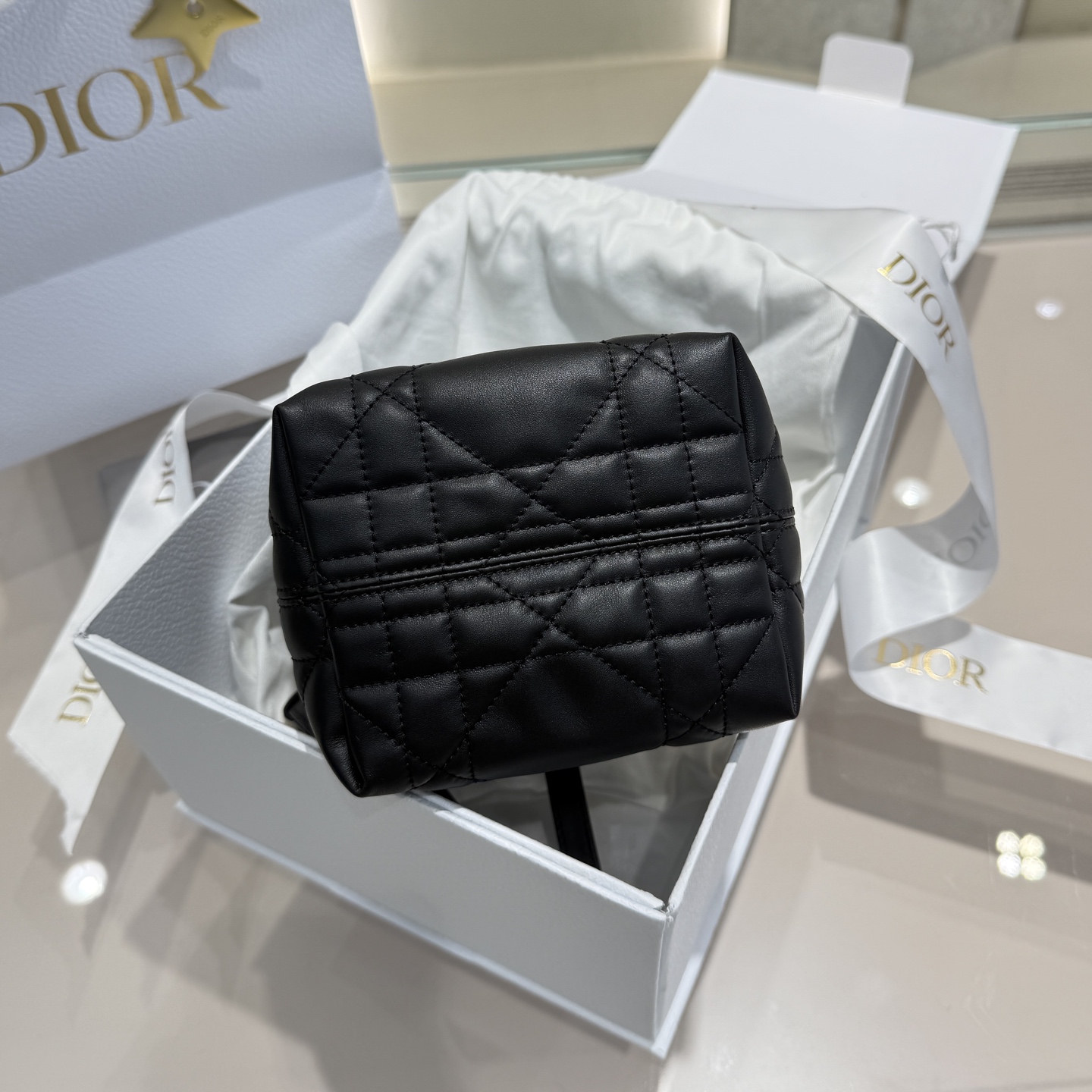 DIOR 迪奥托特mini- Toujours CD Lock Calfskin Tote Bag (Shoulder/Hand-Carry)-F0-S6100OSNW-M900