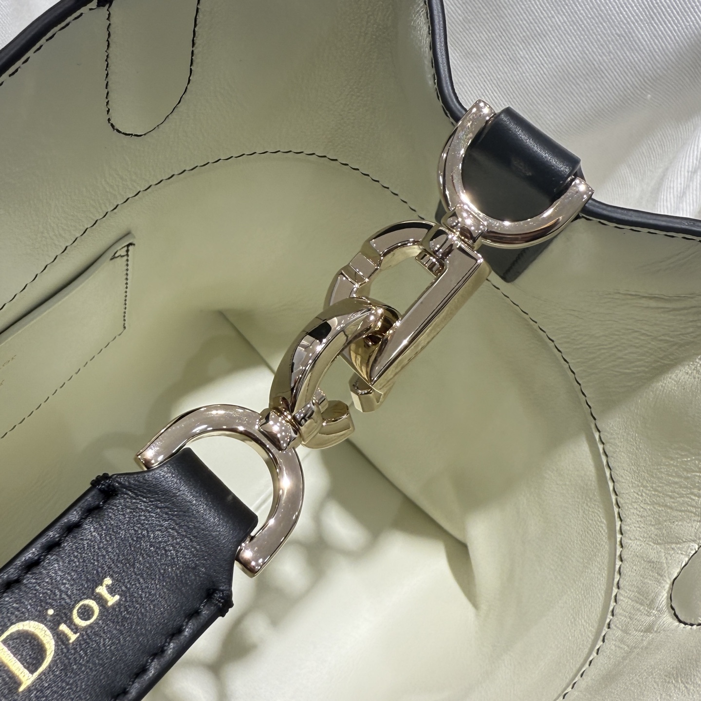 DIOR 迪奥菜篮子 small- Toujours CD Lock Calfskin Tote Bag (Shoulder/Hand-Carry)-F0- M2835PSOB-M06E
