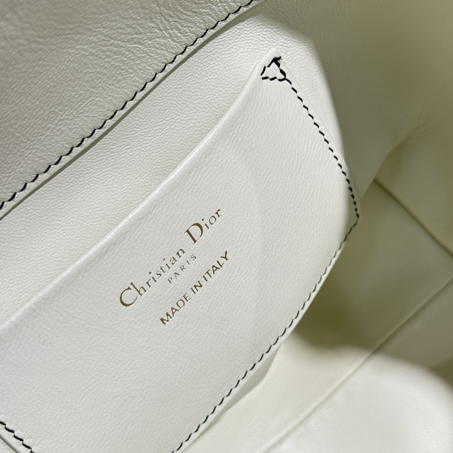 DIOR 迪奥菜篮子 small- Toujours CD Lock Calfskin Tote Bag (Shoulder/Hand-Carry)-F0- M2835PSOB-M06E