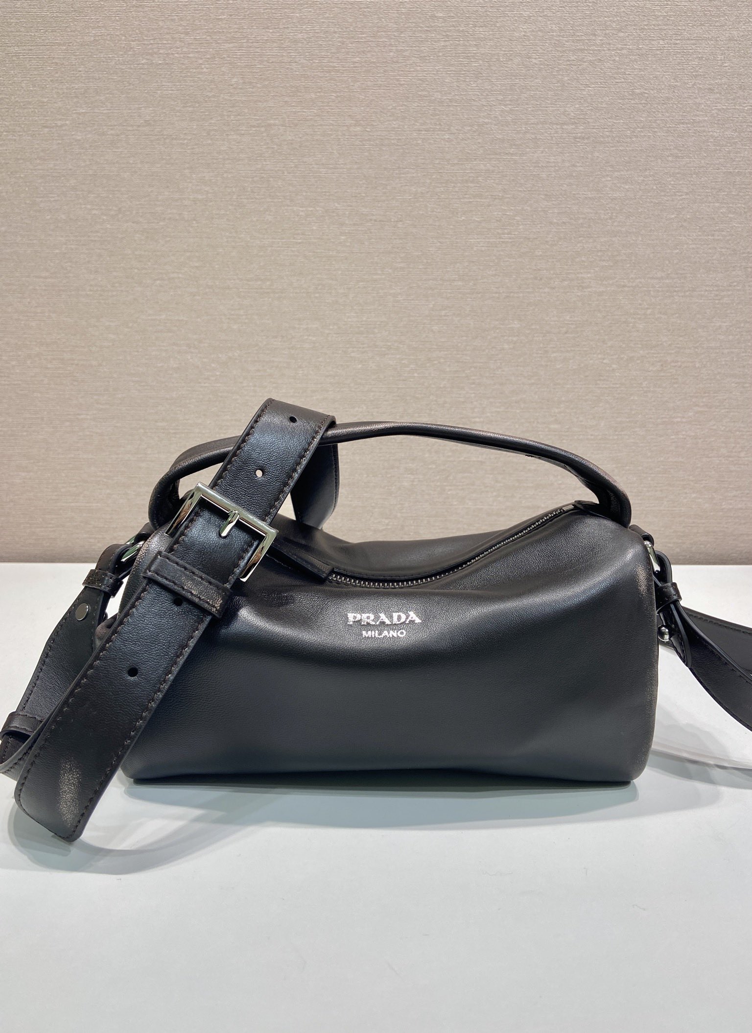 普拉达 PRADA Borsa 手提 斜跨 单肩包 做旧棕色  H0 2VH188_2C75_F0003