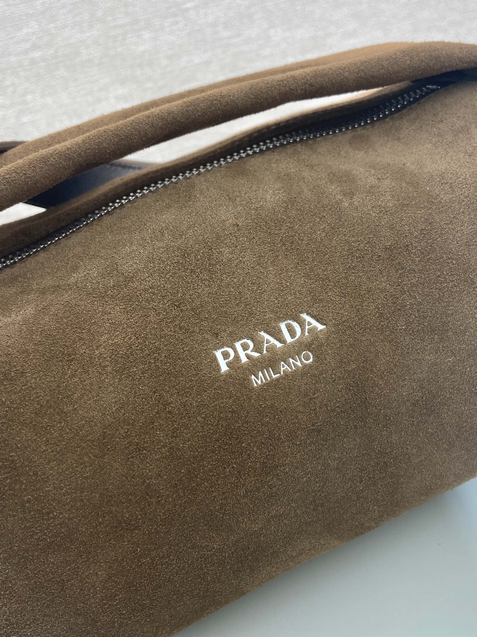 普拉达 PRADA Borsa 手提 斜跨 单肩包 肉桂色  H0 2VH188_2C4S_F0401