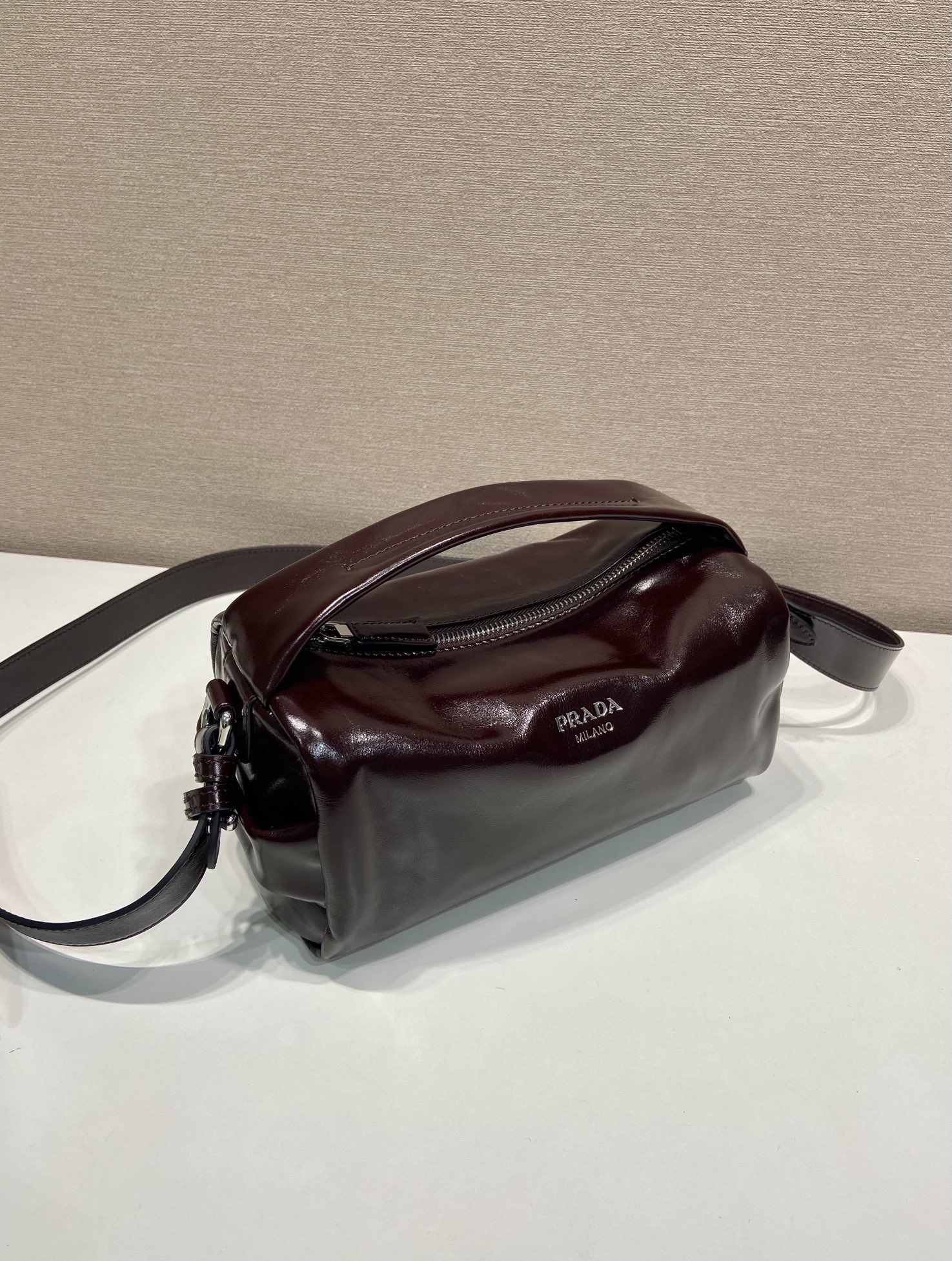 普拉达 PRADA Borsa 手提 斜跨 单肩包 红色油蜡  H0 2VH194_2CYR_F01D6_V_OOO