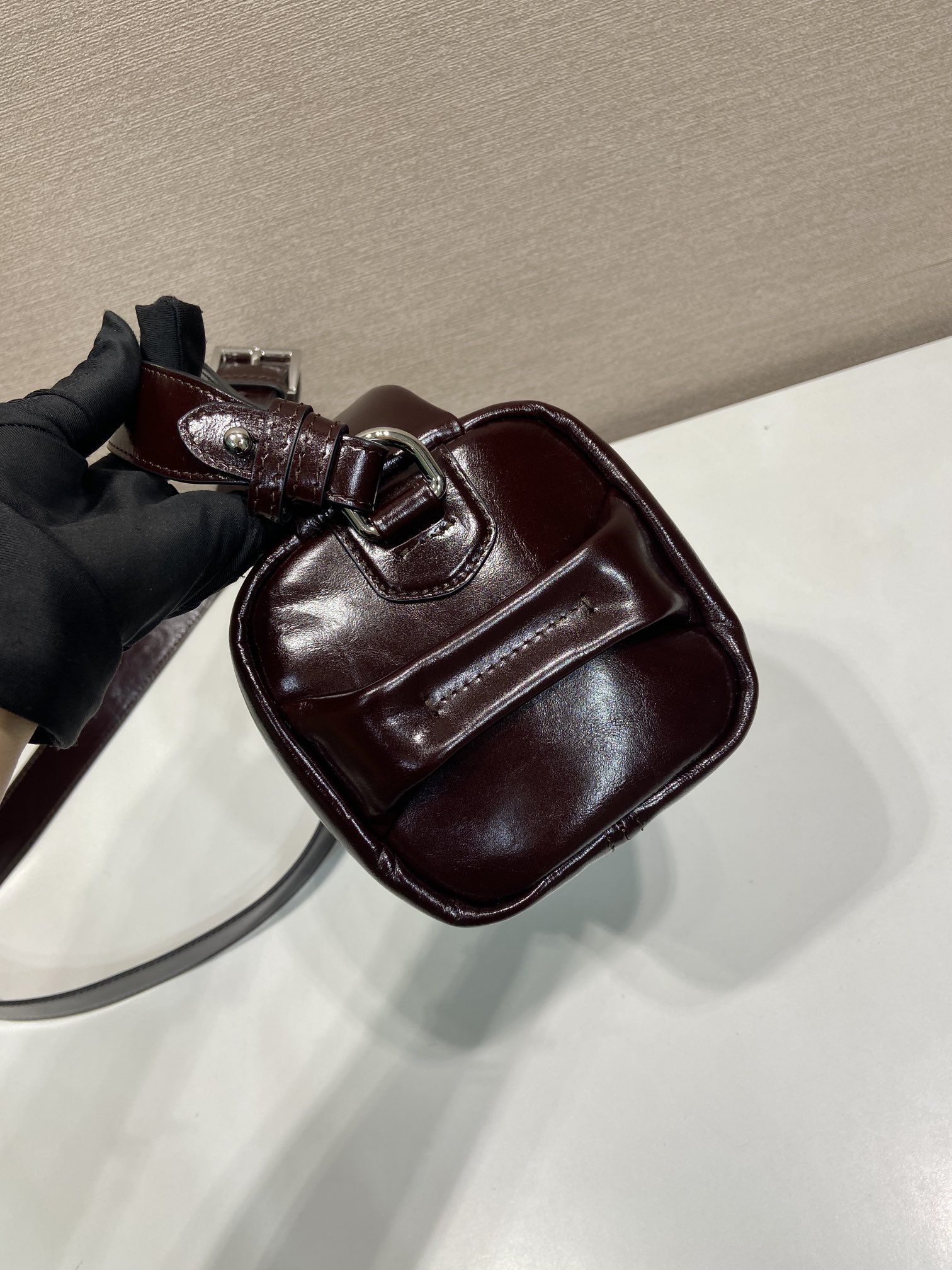 普拉达 PRADA Borsa 手提 斜跨 单肩包 红色油蜡  H0 2VH194_2CYR_F01D6_V_OOO
