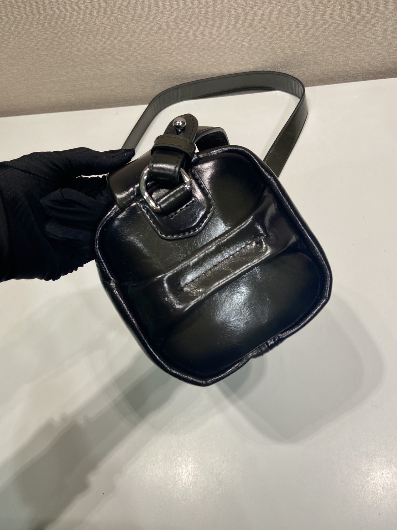 普拉达 PRADA Borsa 手提 斜跨 单肩包 军绿油蜡  H0 2VH188_2HKF_F03C5_V_DOO