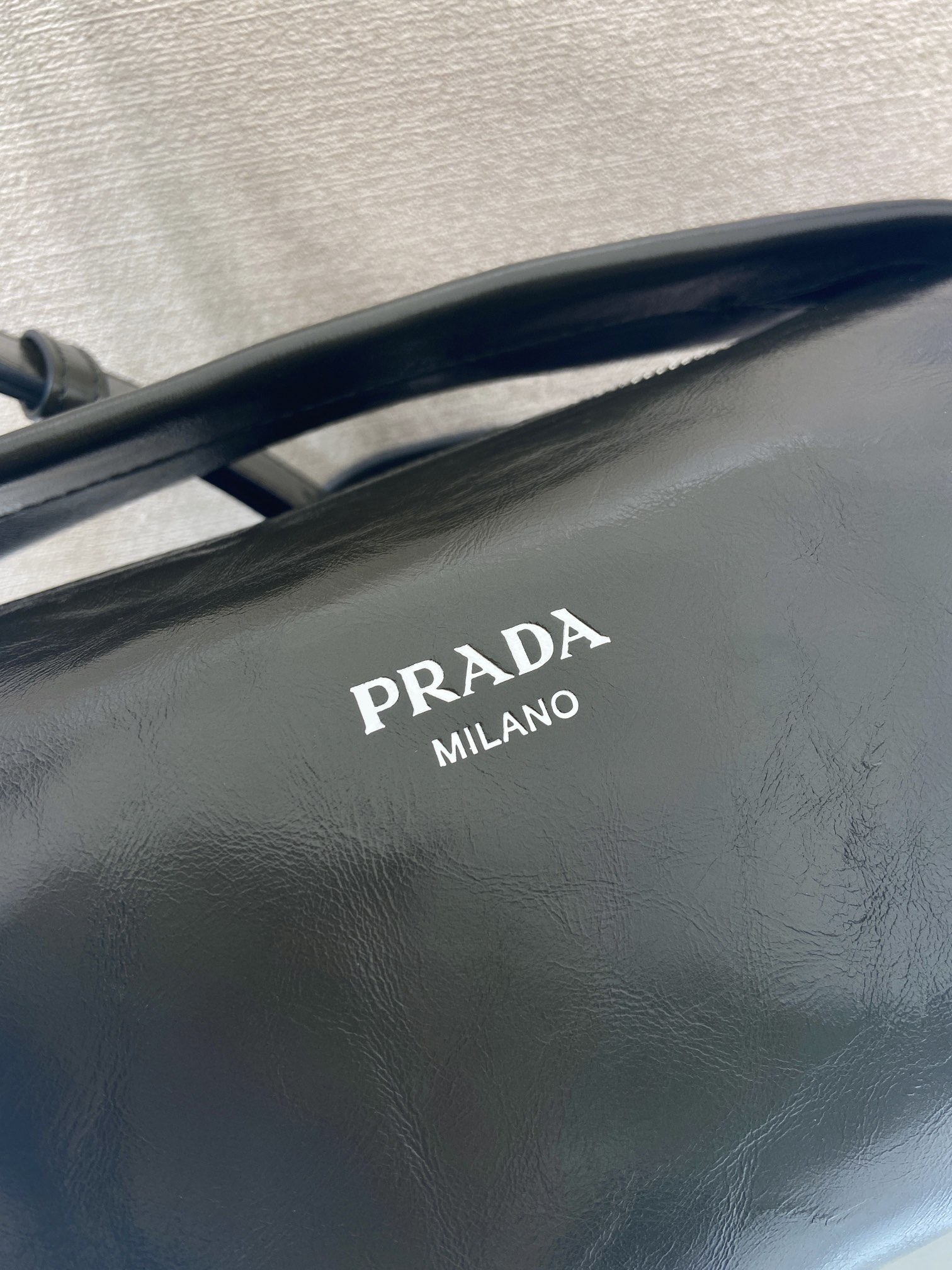 普拉达 PRADA Borsa 手提 斜跨 单肩包 军绿油蜡  H0 2VH188_2HKF_F03C5_V_DOO