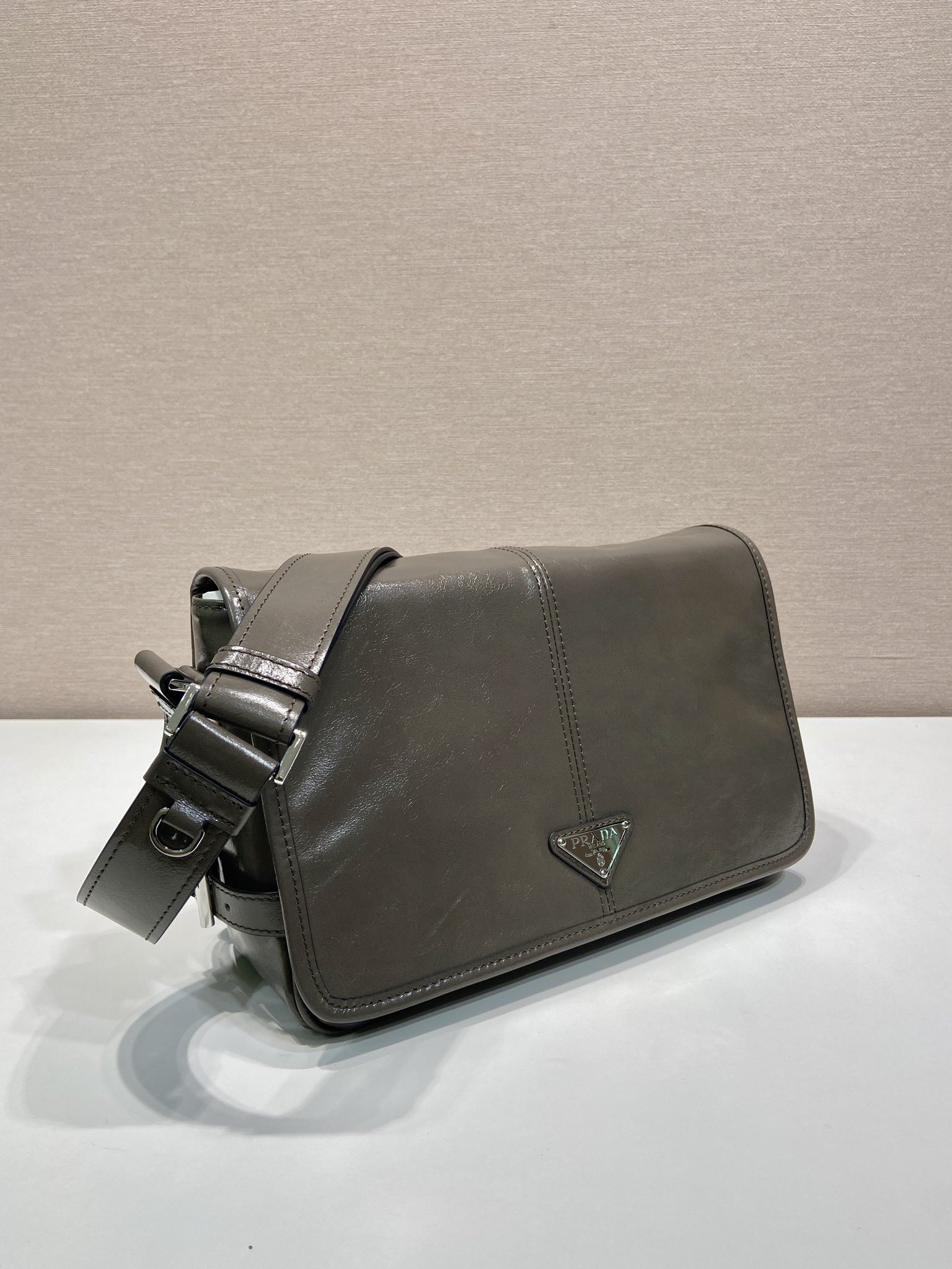 普拉达 PRADA 手提 斜跨 单肩包 棕色 H0 2VD073 