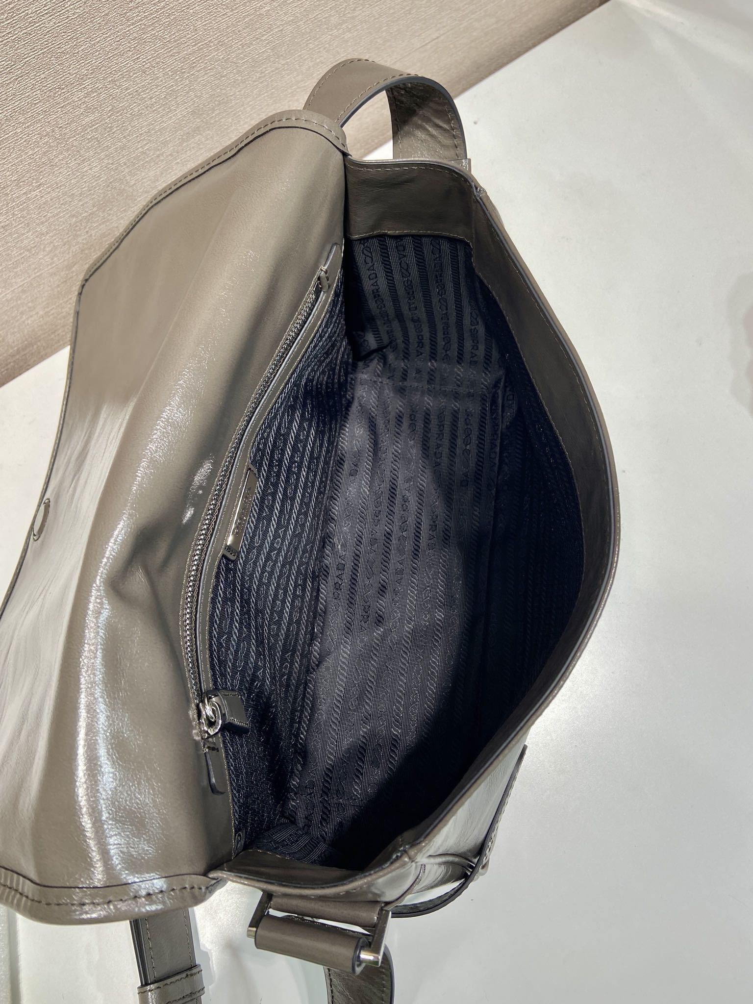 普拉达 PRADA 手提 斜跨 单肩包 棕色 H0 2VD073 