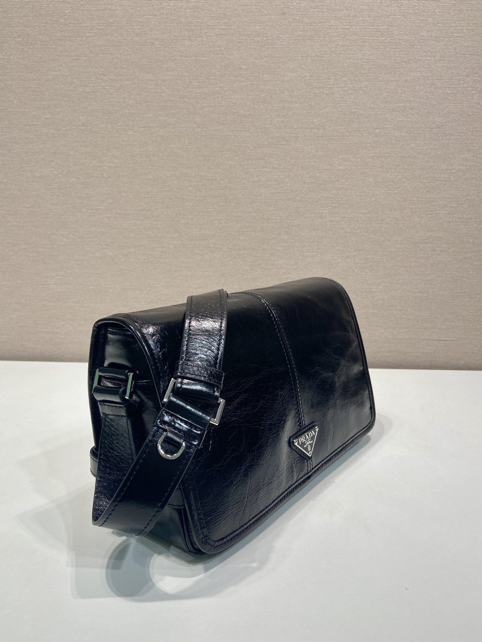 普拉达 PRADA 手提 斜跨 单肩包 黑色 H0 2VD073_2CYR_F0002